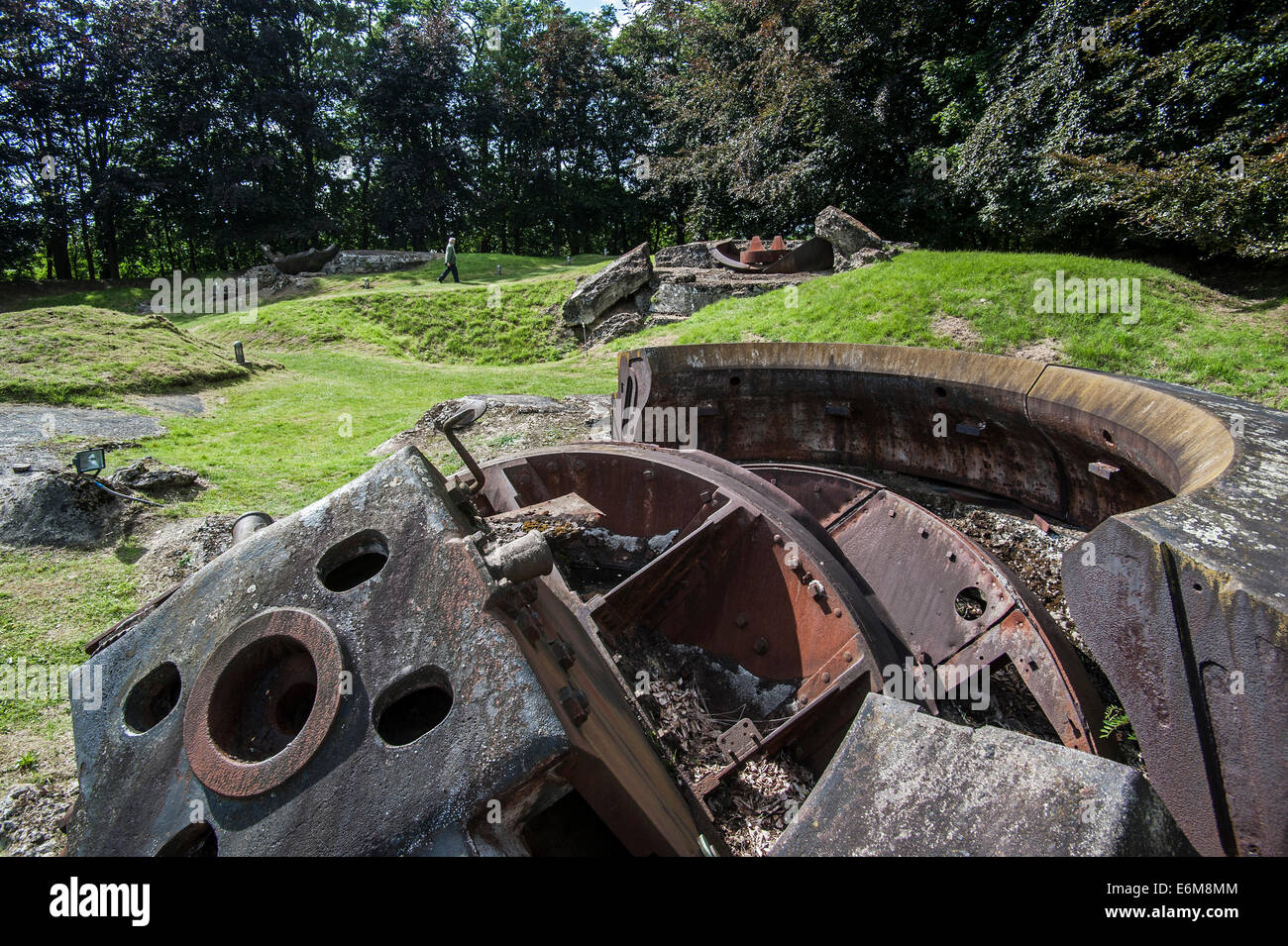 Gebrochene Geschützturm in Fort-de-Loncin, zerstört während des ersten Weltkrieges während der Schlacht von Lüttich, Belgien Stockfoto