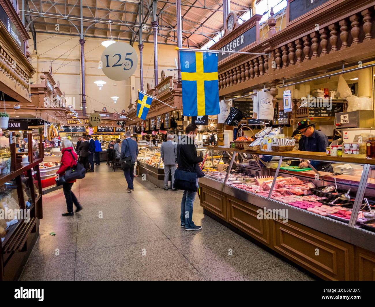 Östermalmshallen, Stockholms älteste Markthalle verkaufen frische produzieren Stockfoto