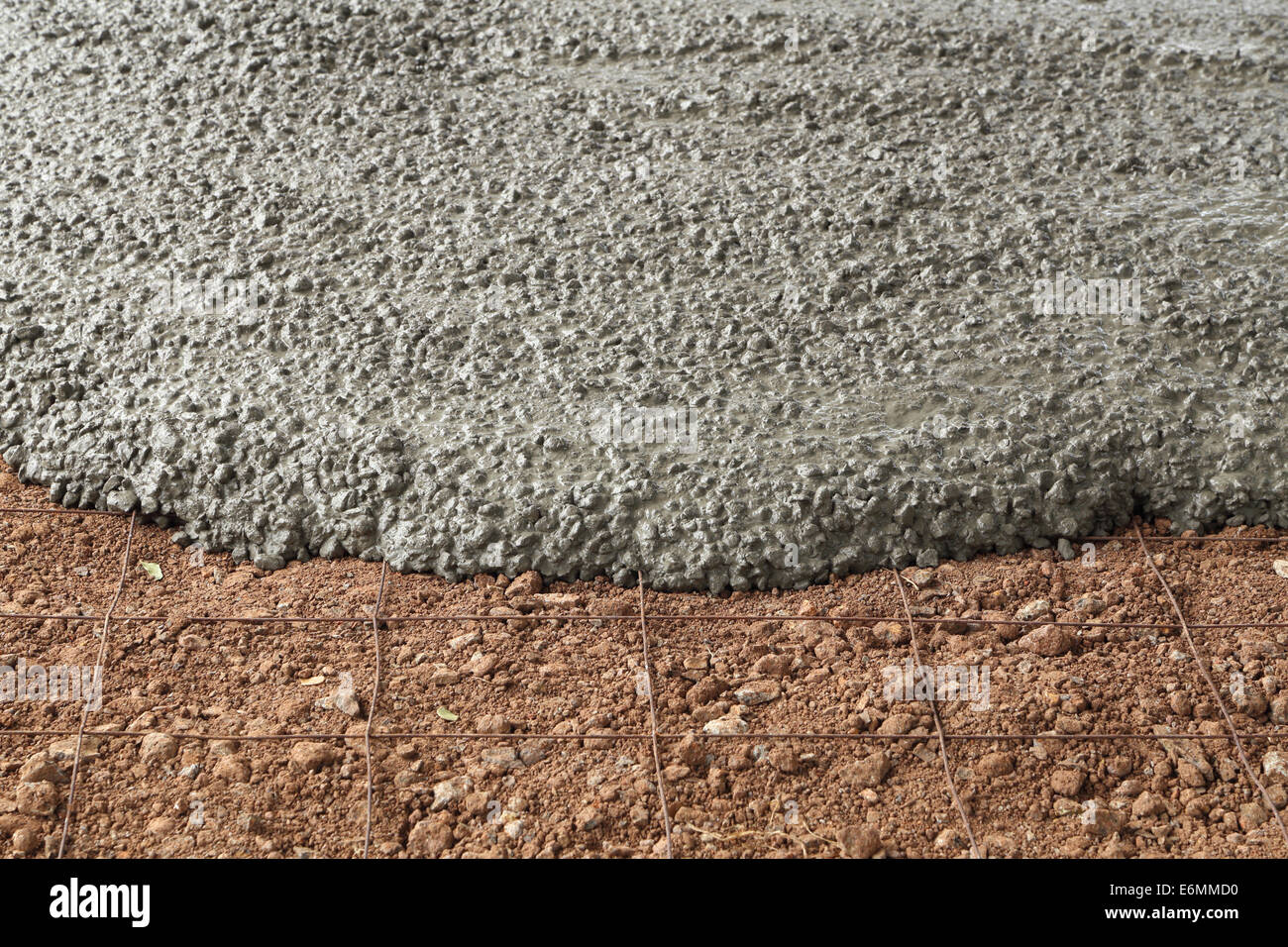 Nassen Zement Beton für neue Etage Stockfoto