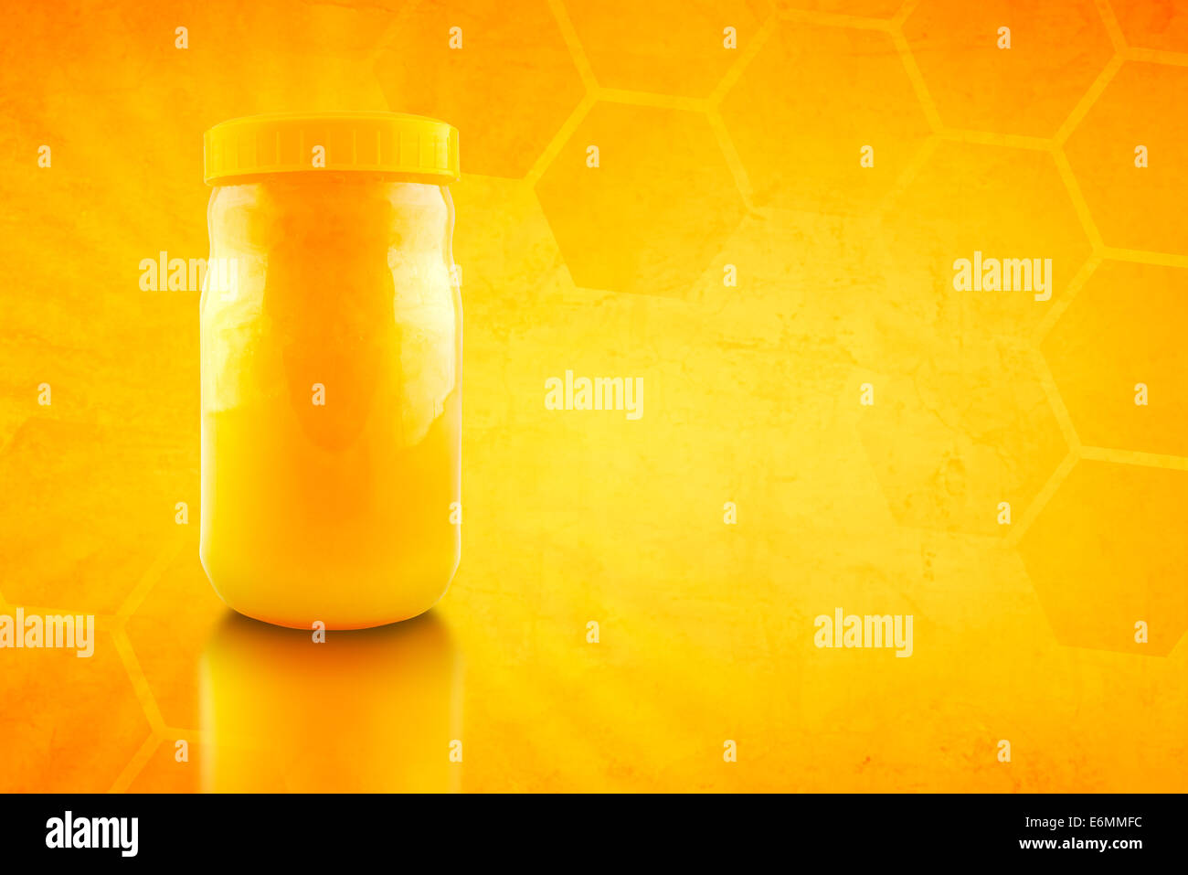 Glas mit schmackhaften und gesunden Bienenhonig. Gesunde Bio-Ernährung. Stockfoto