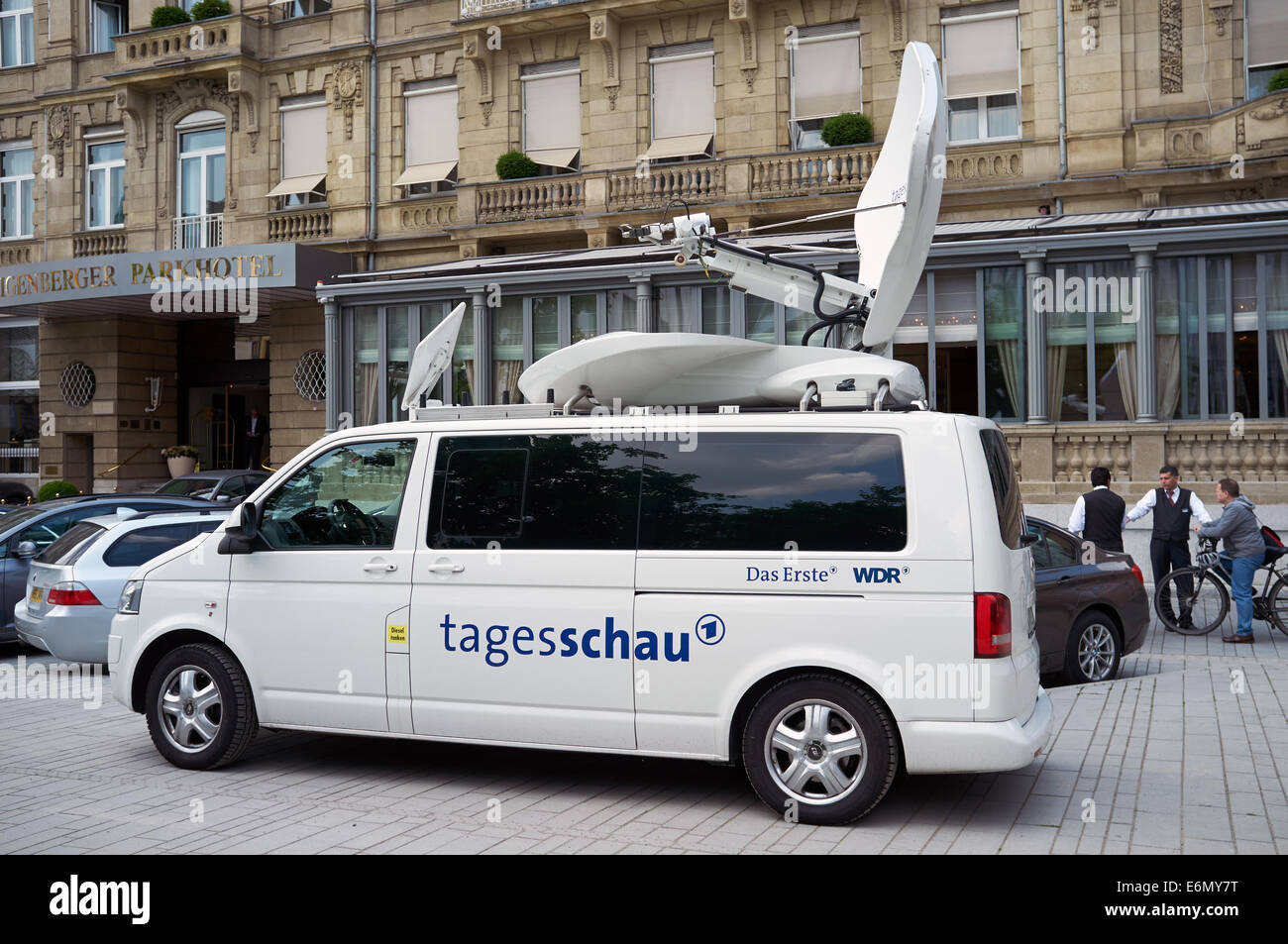 Tages Schau (heutige News) tragbare TV-Studio außerhalb Rundfunk van Stockfoto