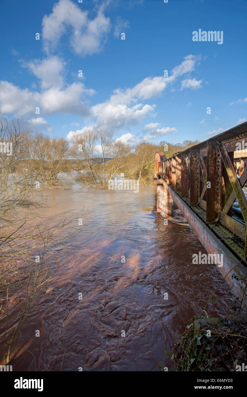 Eisenbahnviadukt Stahlträger Wye Valley in Monmouth, South Wales. Stockfoto