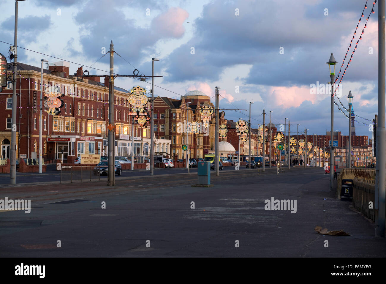 Verlassene Blackpool in der Abenddämmerung die goldene Meile, Blackpool, Lancashire, UK Stockfoto