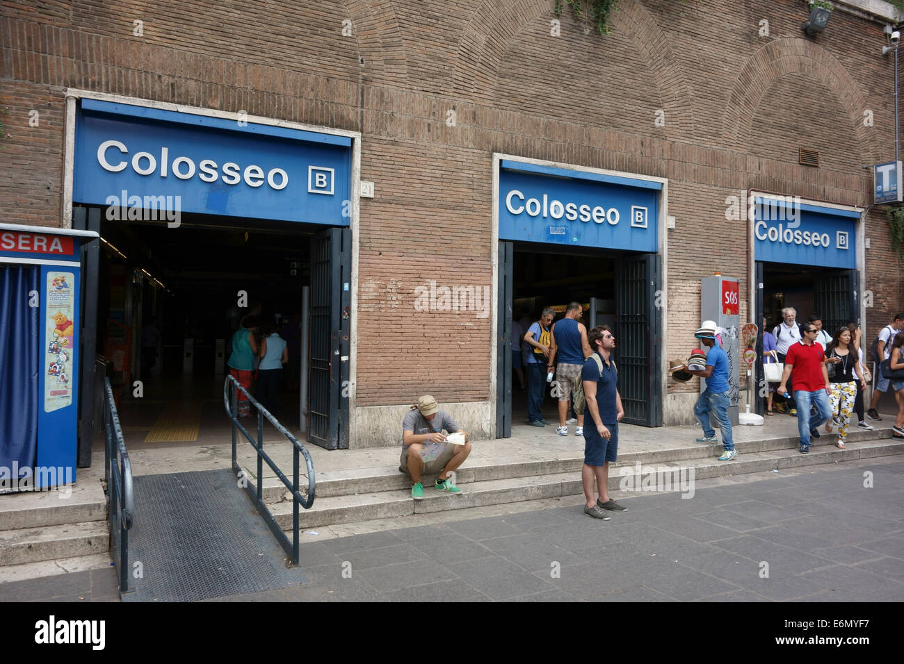 Metrostation Colosseo Rom Italien Stockfoto