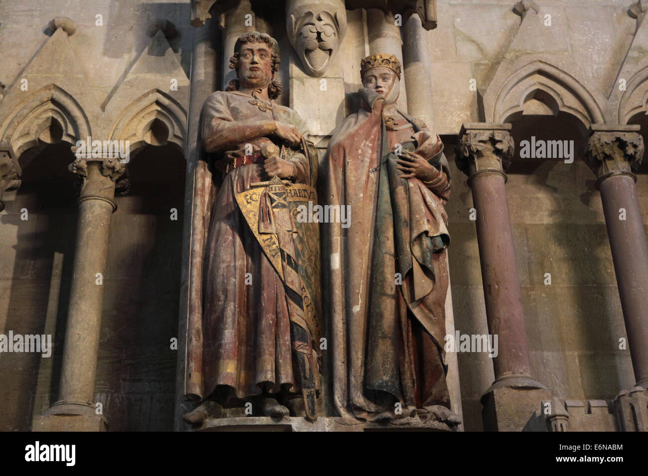 Gotischen Statuen des Markgrafen Eckard II. und seiner Frau Uta im Naumburger Dom in Naumburg, Sachsen-Anhalt, Deutschland. Stockfoto