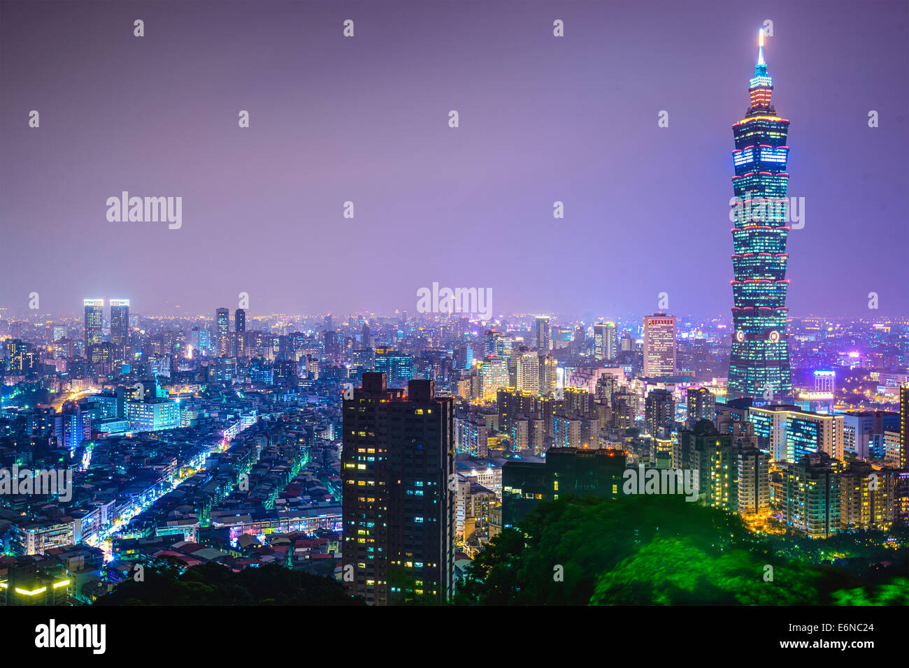 Taipei, Taiwan Skyline der Innenstadt. Stockfoto