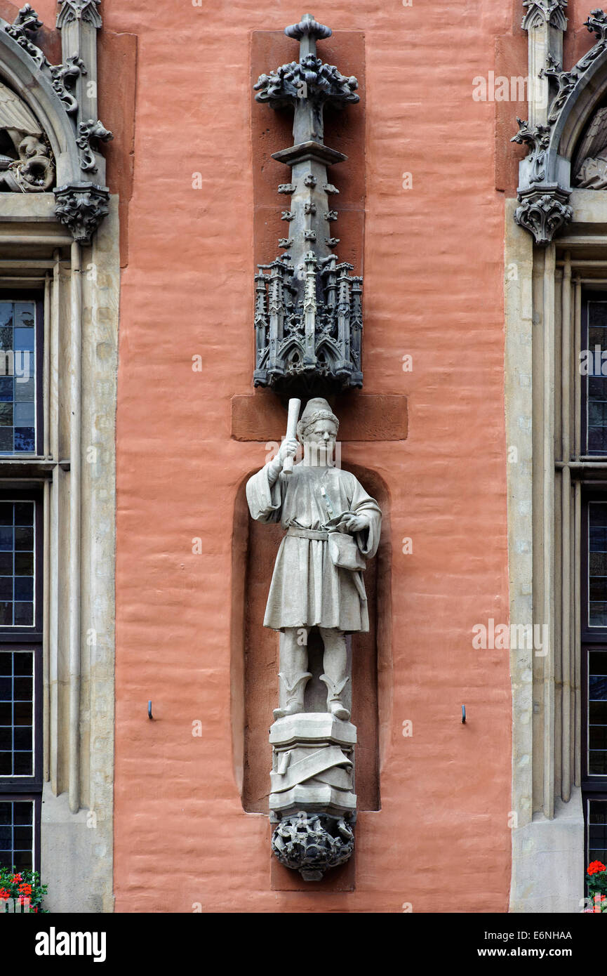 Detail, gotische Rathaus am Marktplatz (Rynek Glowny) in Wroclaw, Polen, Europa Stockfoto