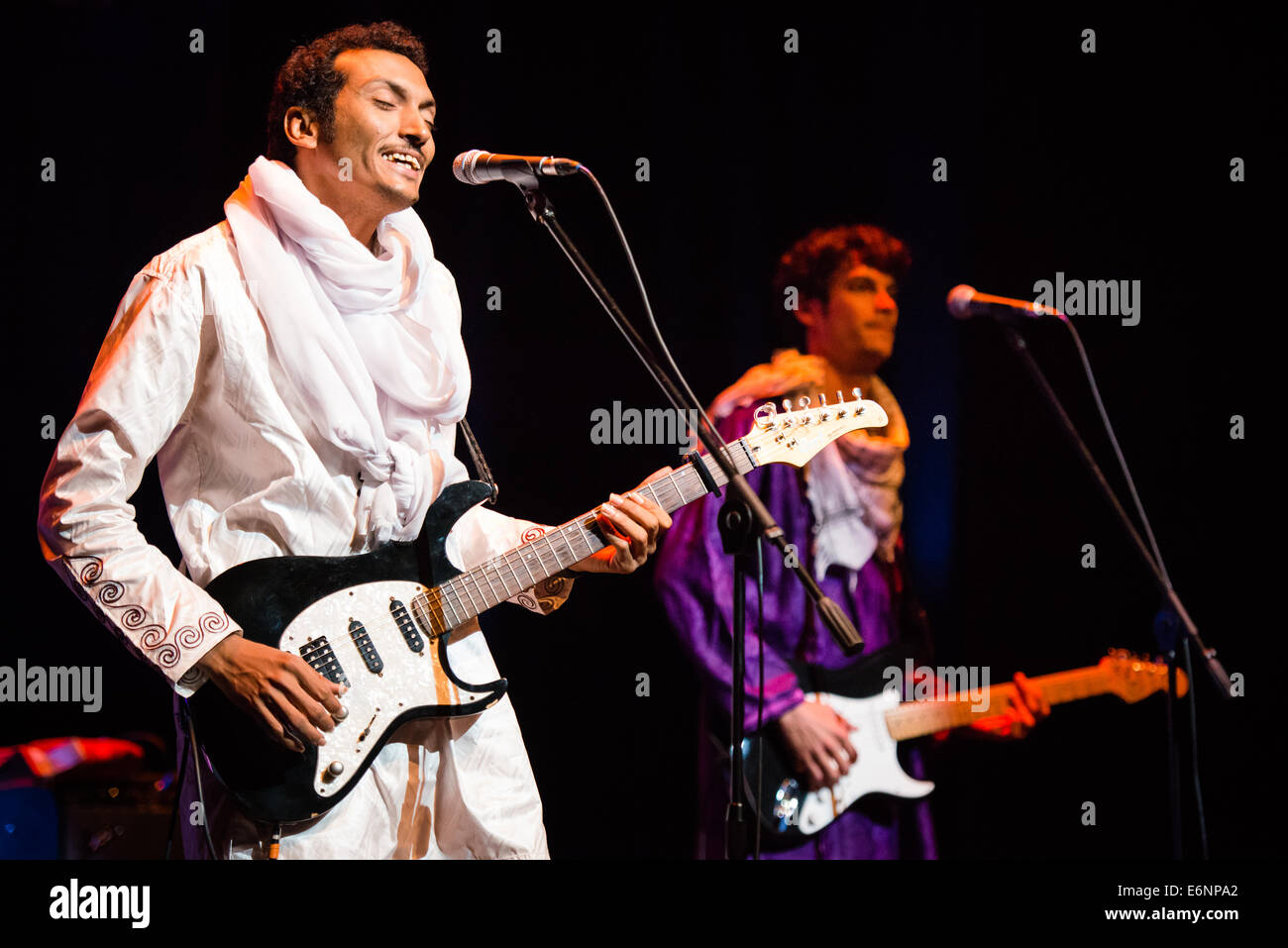 Die Tuareg Singer-Songwriter und Gitarrist Bombino (Omara Moctar) bei Jazzlent, Festival Lent, Maribor, Slowenien, 25. Juni 2014. Stockfoto