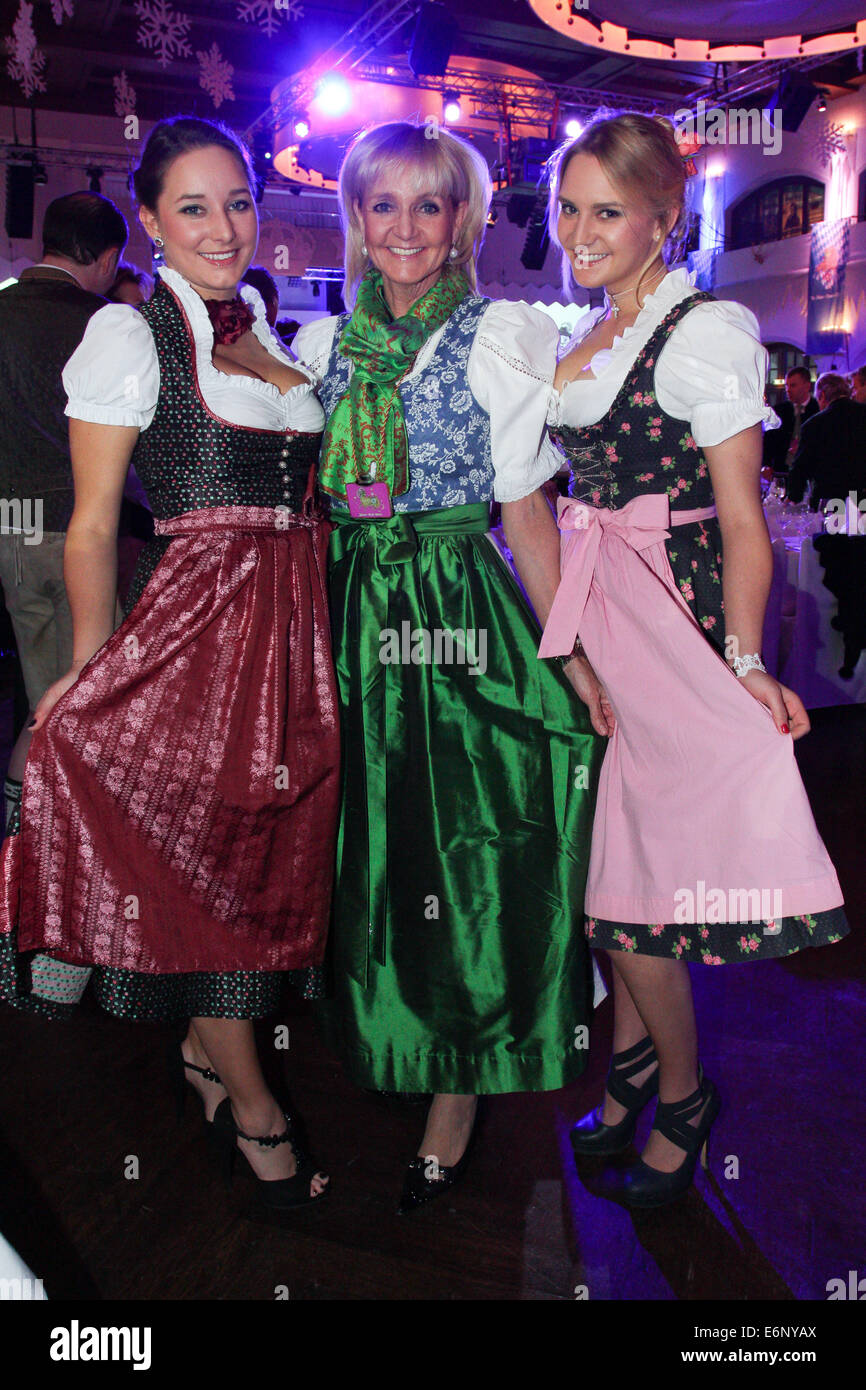 Prominente, die Teilnahme an der traditionellen Filserball 2014 bei Loewenbraeukeller.  Mitwirkende: Christa Kinshofer, Alexandra, Stephanie Where: München wenn: 21. Februar 2014 Stockfoto