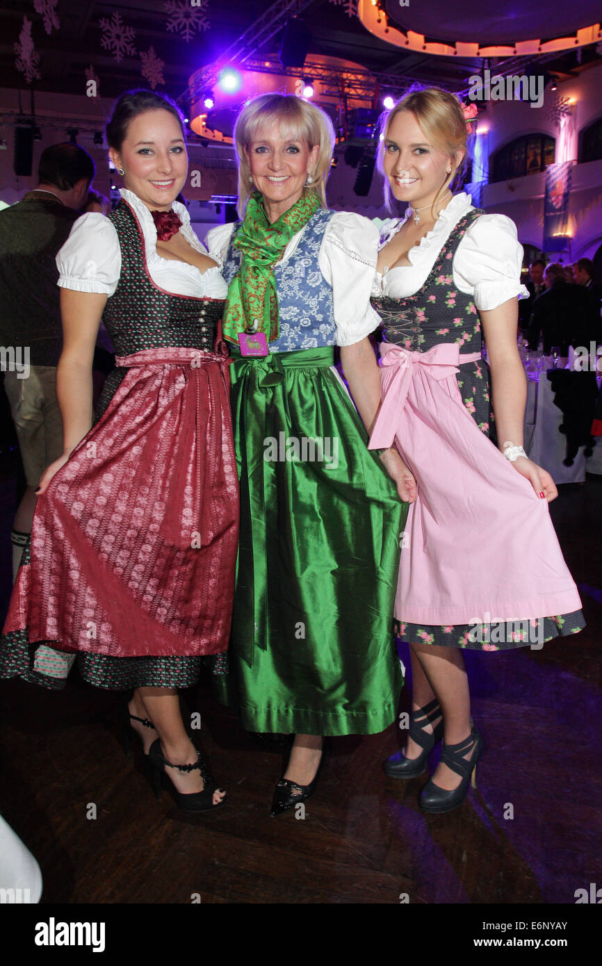 Prominente, die Teilnahme an der traditionellen Filserball 2014 bei Loewenbraeukeller.  Mitwirkende: Christa Kinshofer, Alexandra, Stephanie Where: München wenn: 21. Februar 2014 Stockfoto