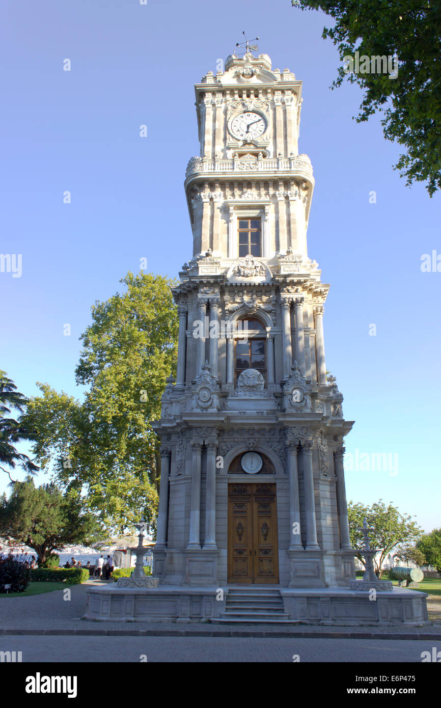 Dolmabahçe Uhrenturm Stockfoto