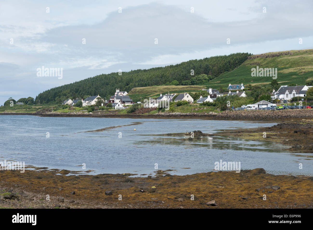 Ein Blick über Loch Dunvegan, Dunvegan Stadt Isle Of Skye, Schottland Stockfoto