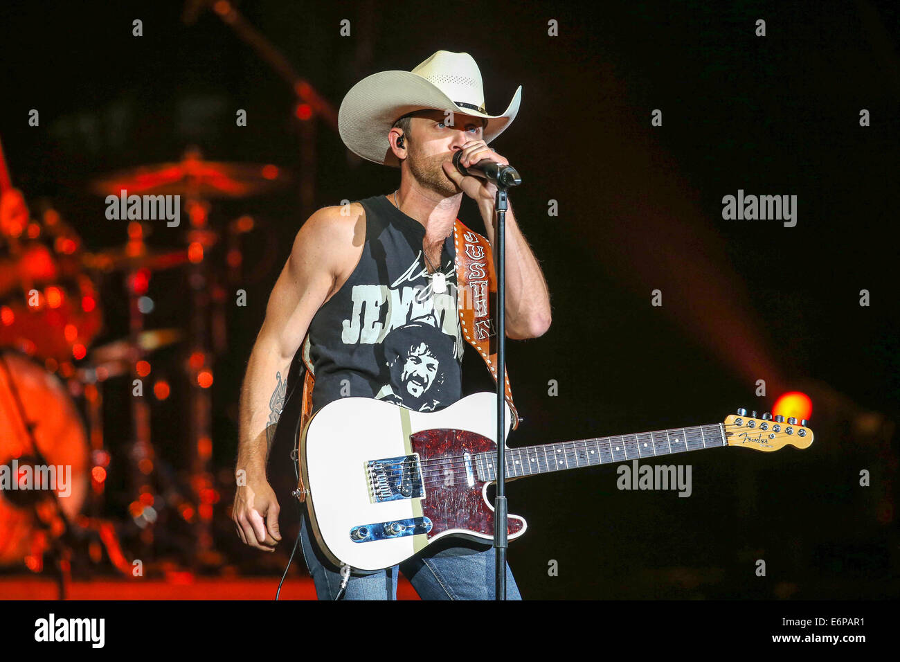 Raleigh, North Carolina, USA. 21. August 2014. Musik-Künstler JUSTIN MOORE bringt seiner Sommertour 2014 in Raleigh, NC. Justin Cole Moore (geboren 30. März 1984) ist ein US-amerikanischer Country-Sänger und Songwriter. © Andy Martin Jr./ZUMA Draht/Alamy Live-Nachrichten Stockfoto