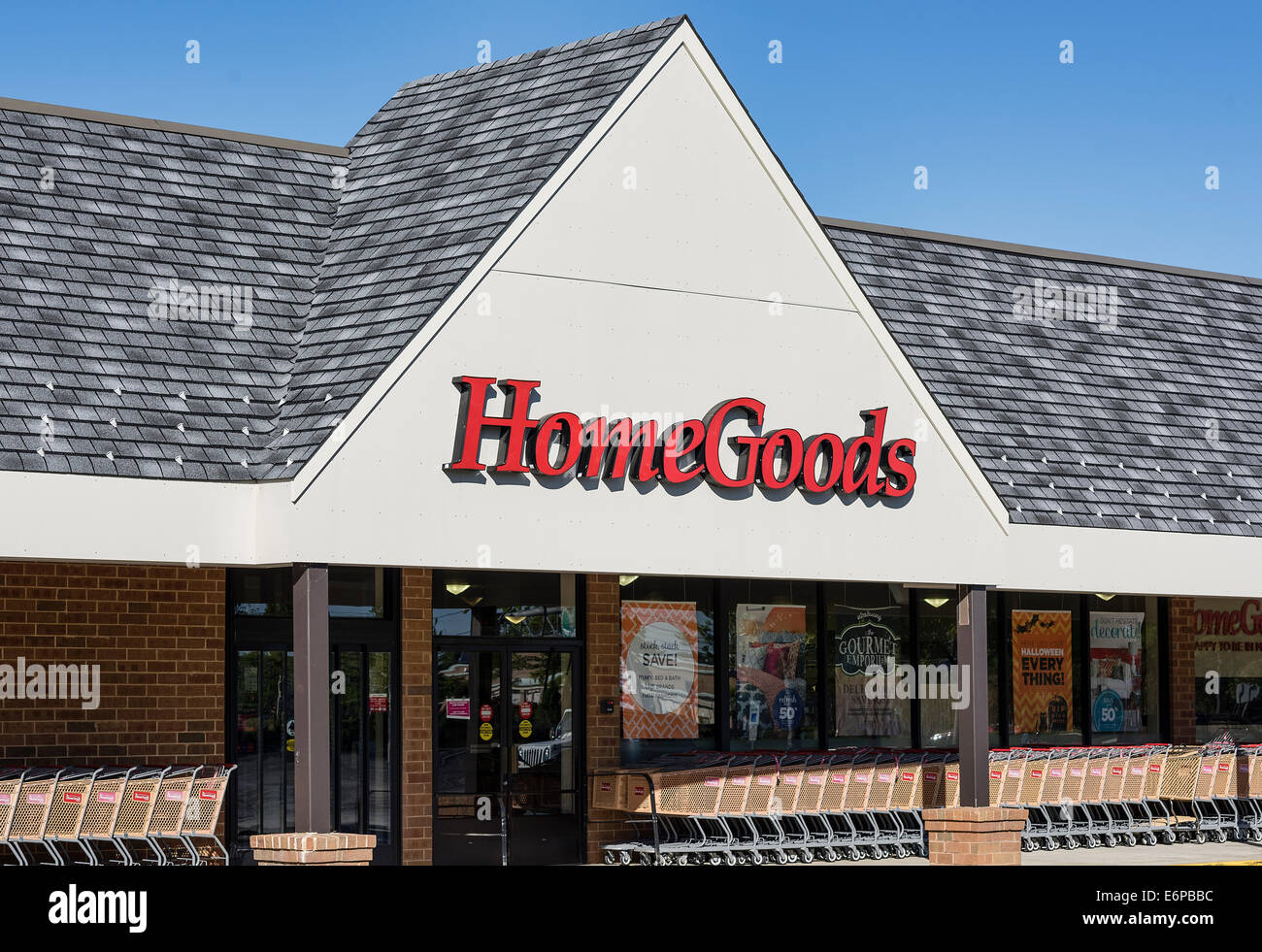 HomeGoods Einrichtung Shop Exterieur. Stockfoto