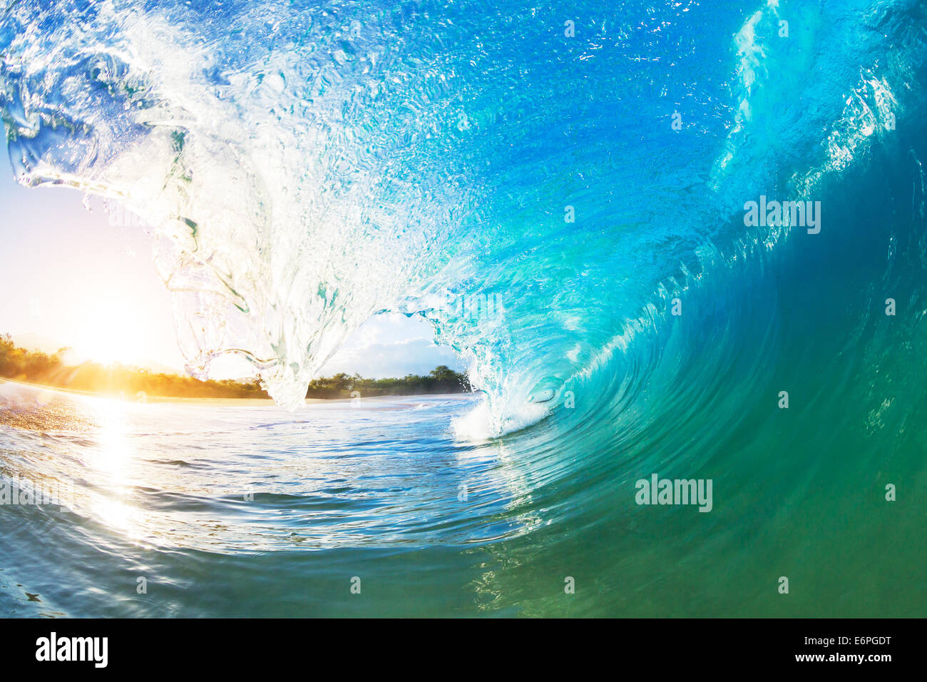 Absturz Blue Ocean Wave Stockfoto