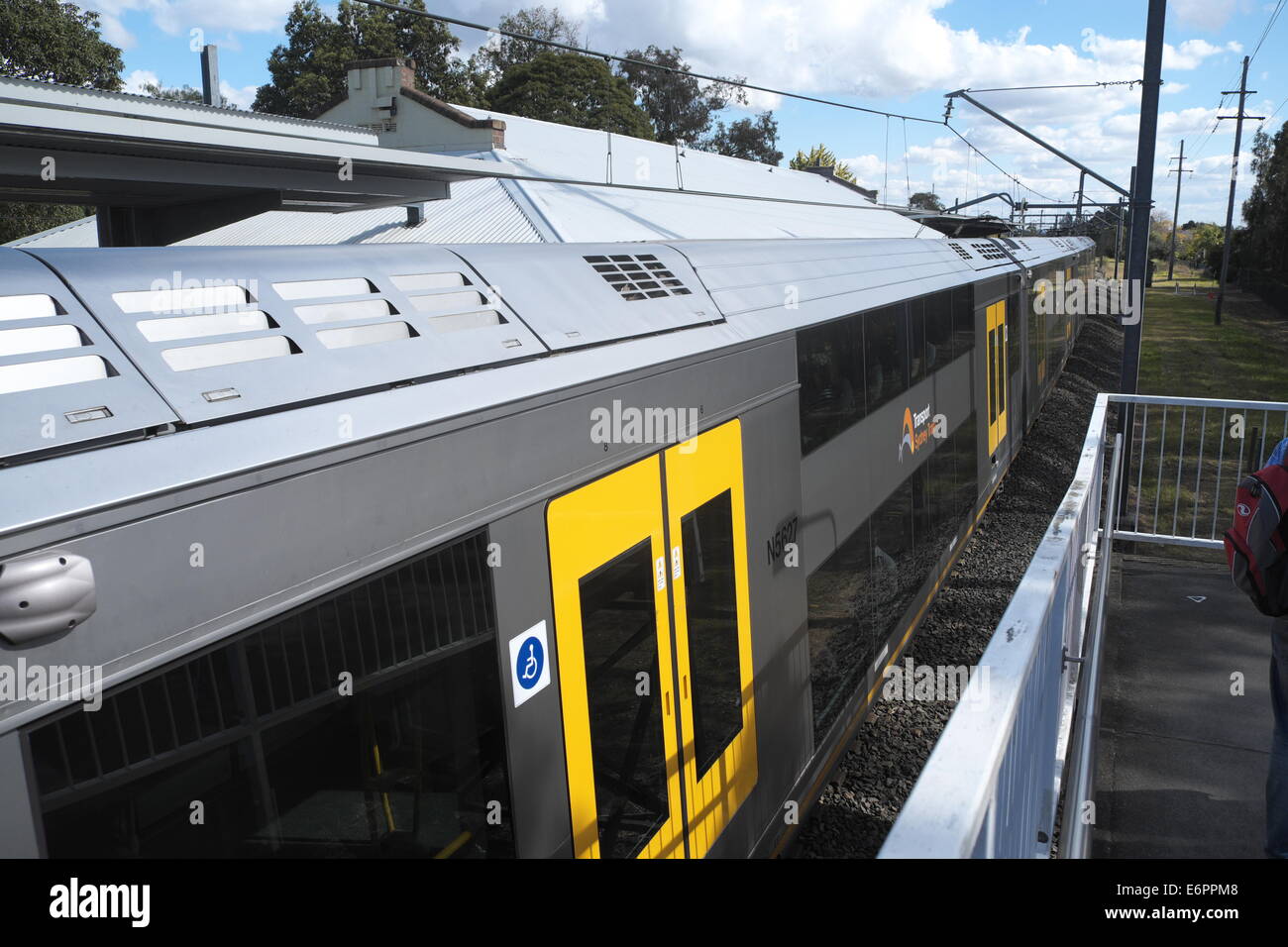 Sydney Zug an einem Bahnhof Schienennetz Sydney, Sydney, new-South.Wales, Australien Stockfoto