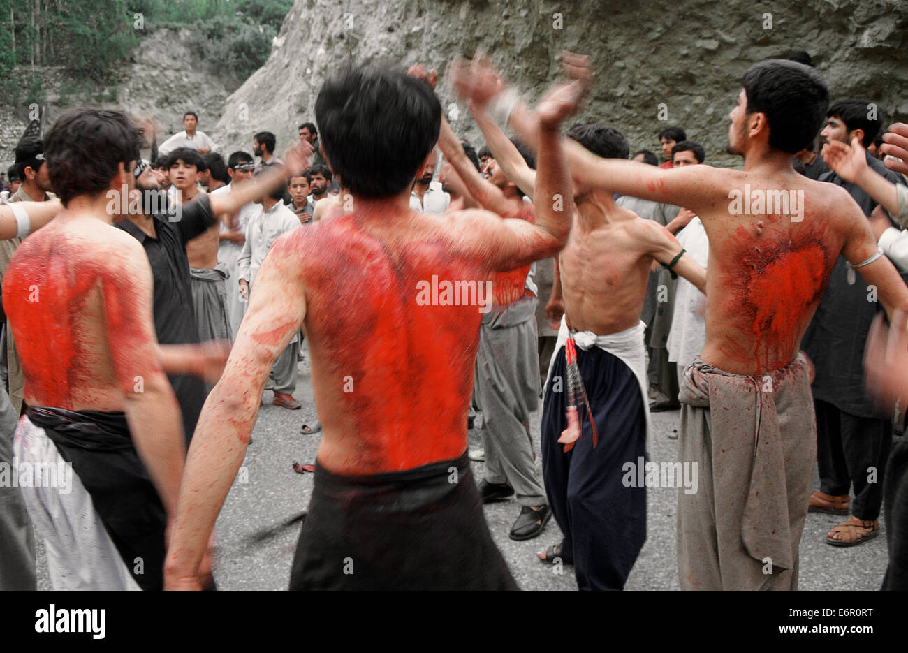 Schiitischen Männer zum Gedenken an die muslimischen fest des Ashura (Pakistan) Stockfoto