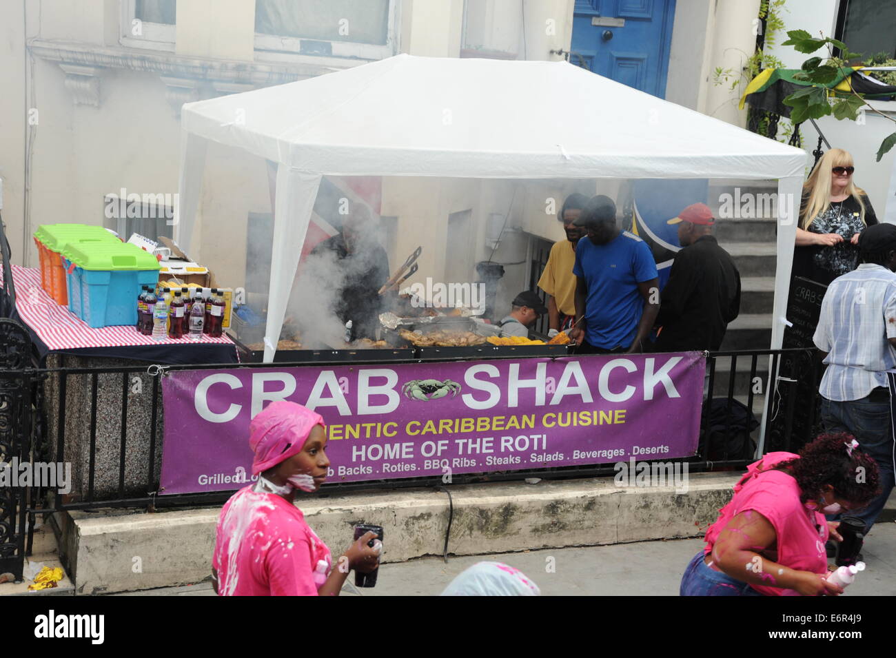 Streetfood Anbieter am Nottinghill Carnival in London Stockfoto
