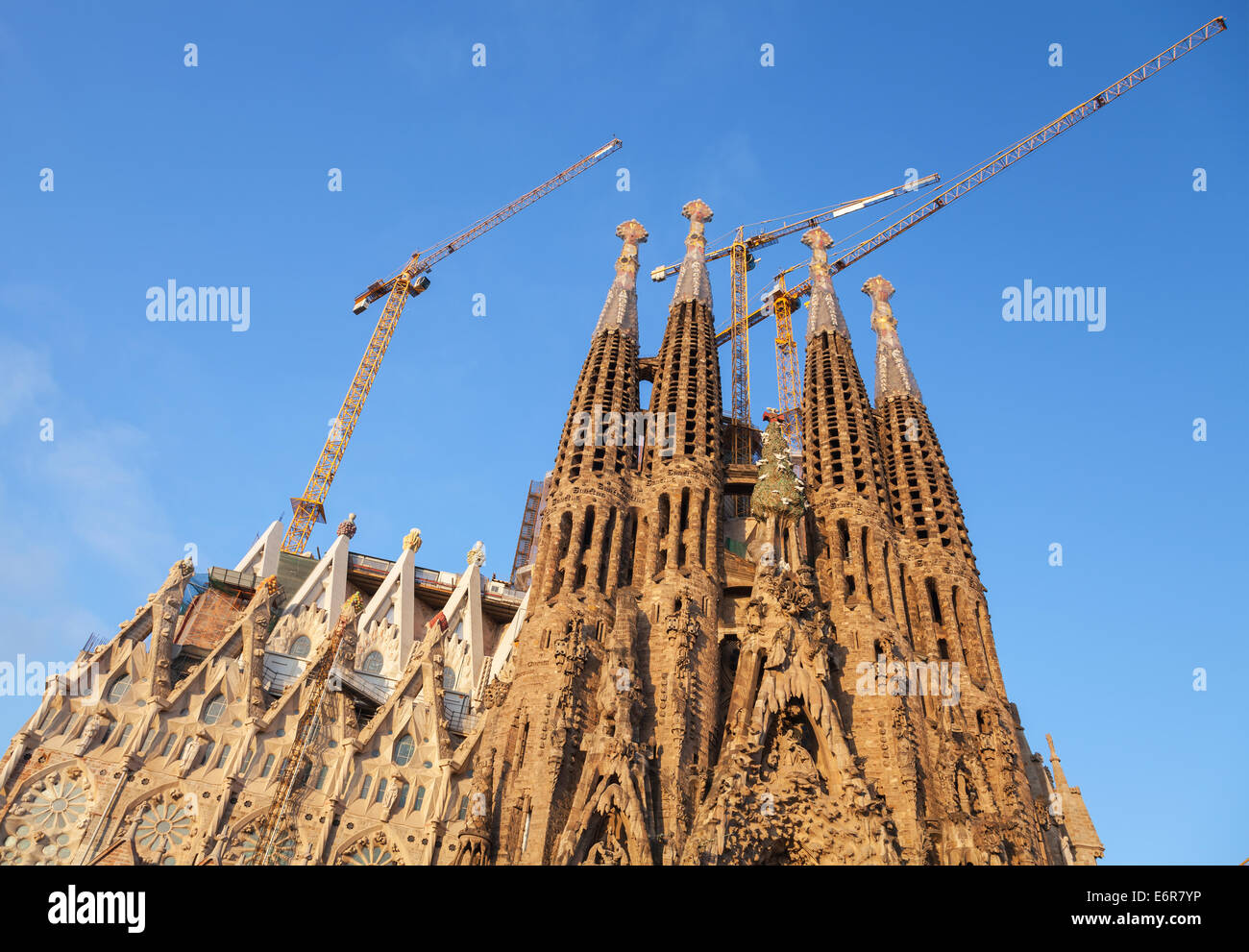 BARCELONA, Spanien - 27. August 2014: La Sagrada Familia, die Kathedrale von Antoni Gaudi entworfen Stockfoto