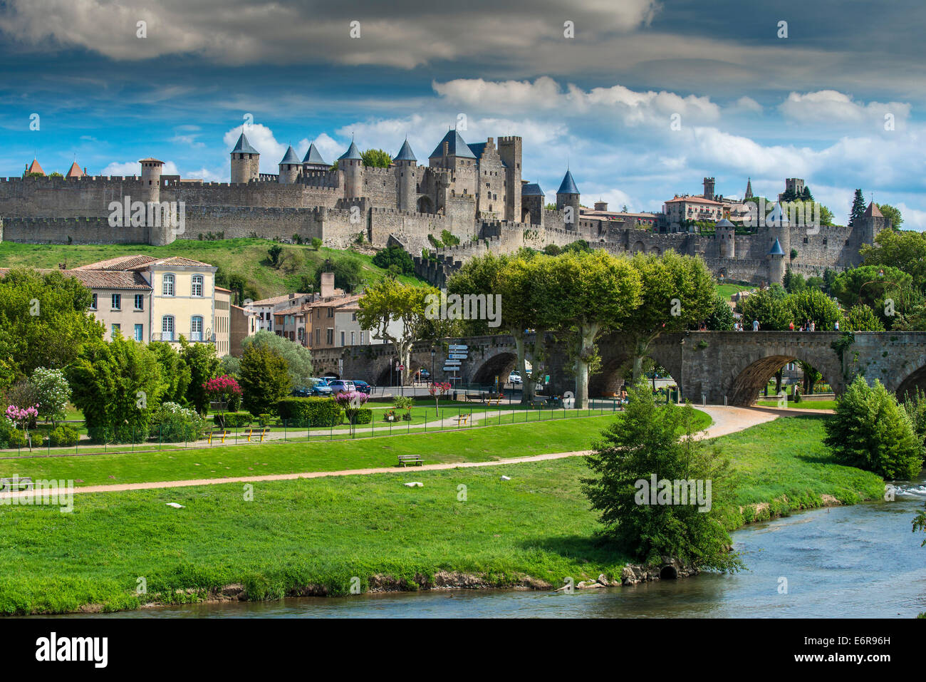 Die mittelalterliche befestigte Stadt mit Chateau Comtal, Carcassonne, Languedoc-Roussillon, Frankreich Stockfoto