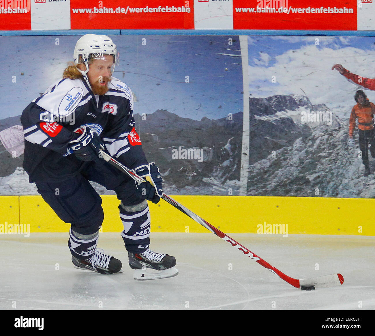 GARMISCH-PARTENKIRCHEN,GERMANY,24.AUG.14 - Eishockey - Nuernberger Versicherungscup, EV Landshut Vs SC Riessersee. Bild zeigt Stockfoto