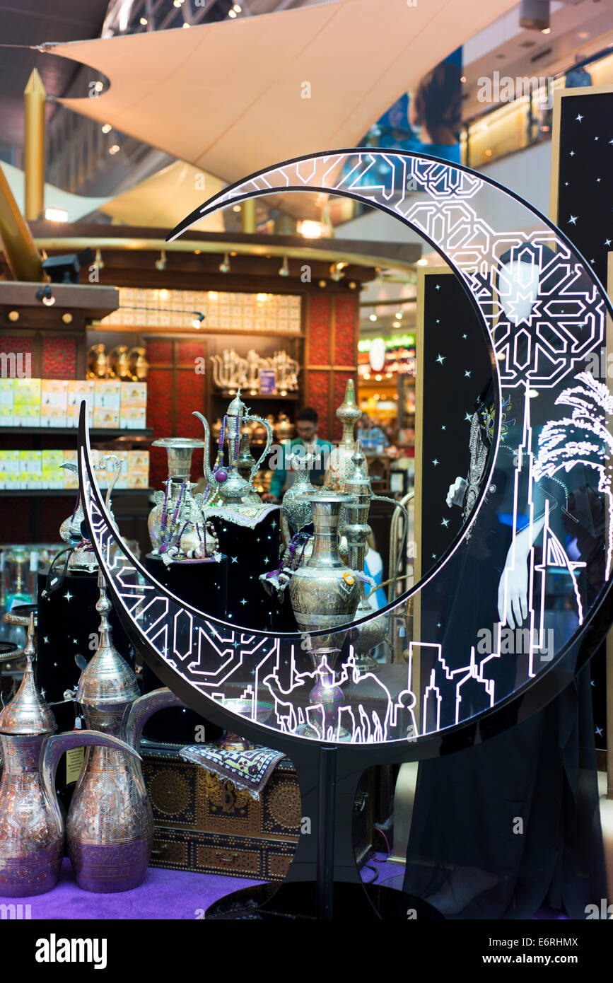 Einkaufen in Dubai internationaler Flughafen. Stockfoto