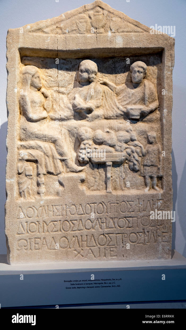 Grave stele Fotos und Bildmaterial in hoher Auflösung Alamy