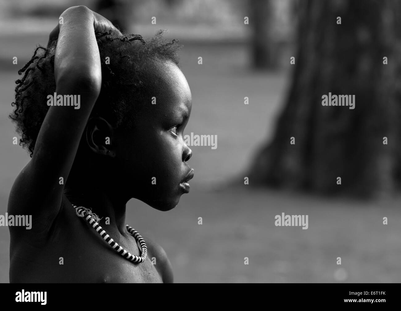 Anuak Kind junge In Abobo, ehemalige Anuak König Dorf, Gambela Region, Äthiopien Stockfoto