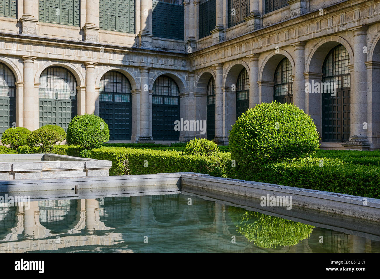 "El Escorial" Kloster. "Claustro de Los Evangelistas" Stockfoto