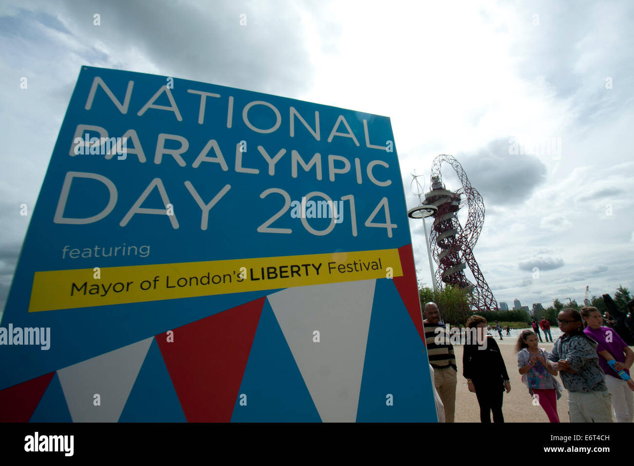 Stratford London, UK. 30. August 2014. Einschließlich GB Medaillengewinner Paralympics-Athleten konkurrieren bei der ikonischen Aquatics Centre im Olympiapark in Stratford, zum ersten Mal seit der Paralympischen Spiele 2012 in London zu konkurrieren. Stockfoto