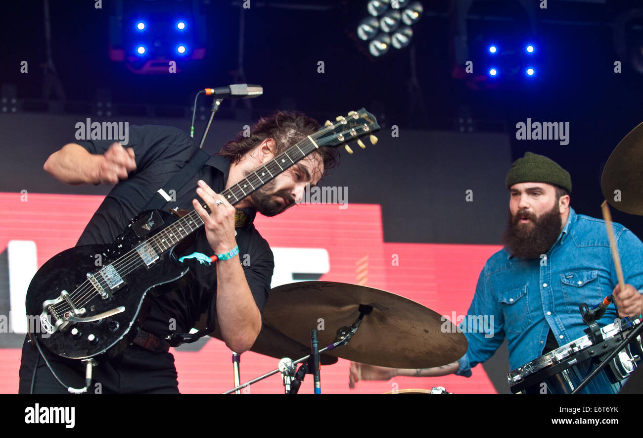 Royal Jersey Showground, Trinity, Jersey, 30. August 2014. Royal Jersey Showground, Trinity, Jersey. 30. August 2014. Jersey Live Festival Trinity Kanalinseln. Australische Band Graveltones erklingt in Jersey Live Festival © Charlie Bryan/Alamy Live News Bildnachweis: Charlie Bryan/Alamy Live News Stockfoto