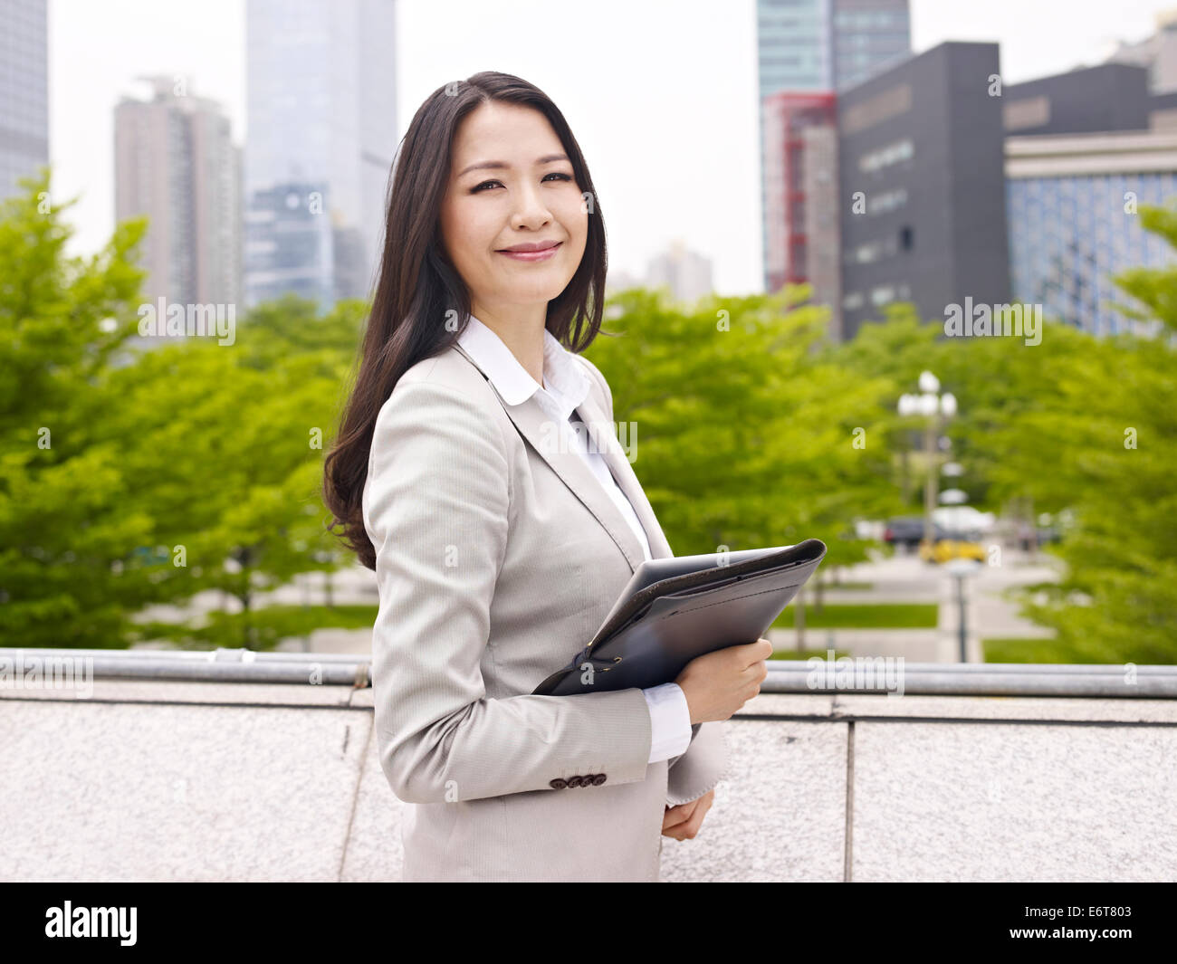 asiatische Geschäftsfrau Stockfoto