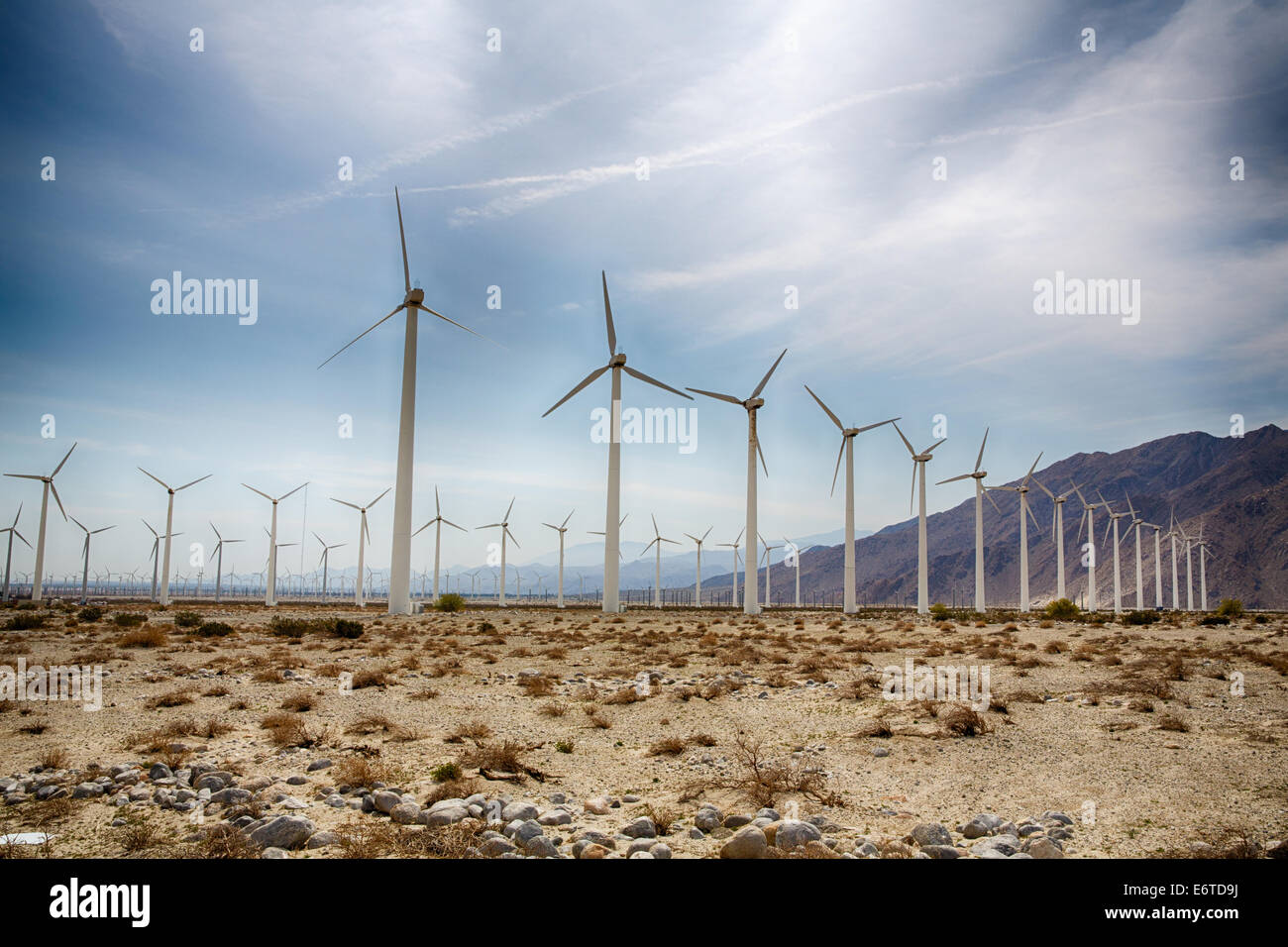 Windkraftanlagen außerhalb Palm Springs, CA. einfach sauberer Energie. Stockfoto