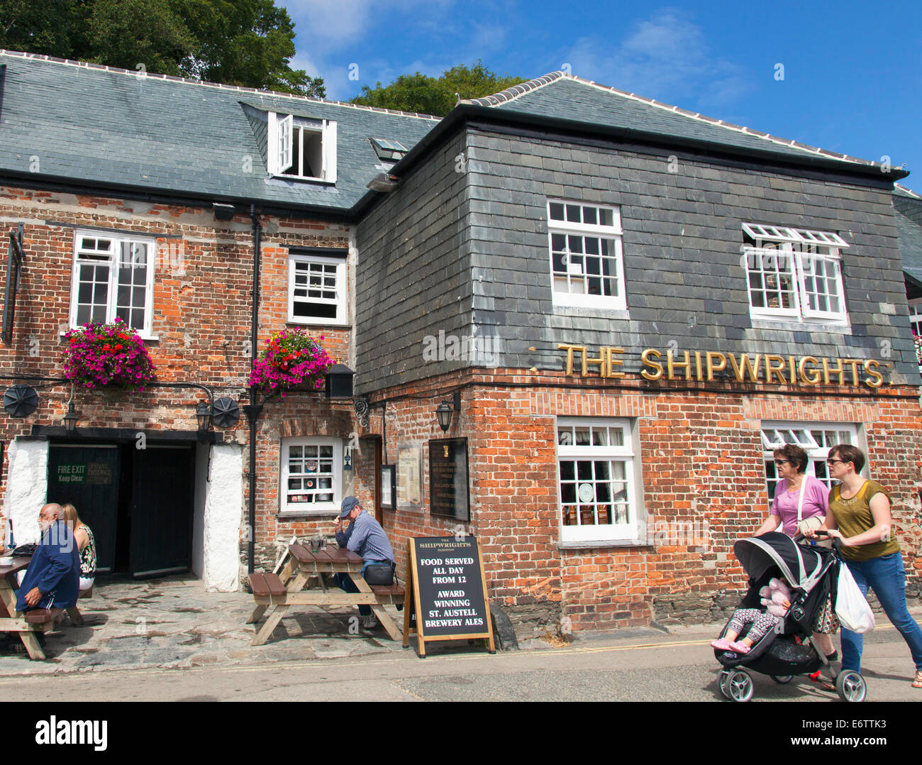 Die Schiffsbauer Inn, North Quay, Padstow, Cornwall, England, Vereinigtes Königreich Stockfoto