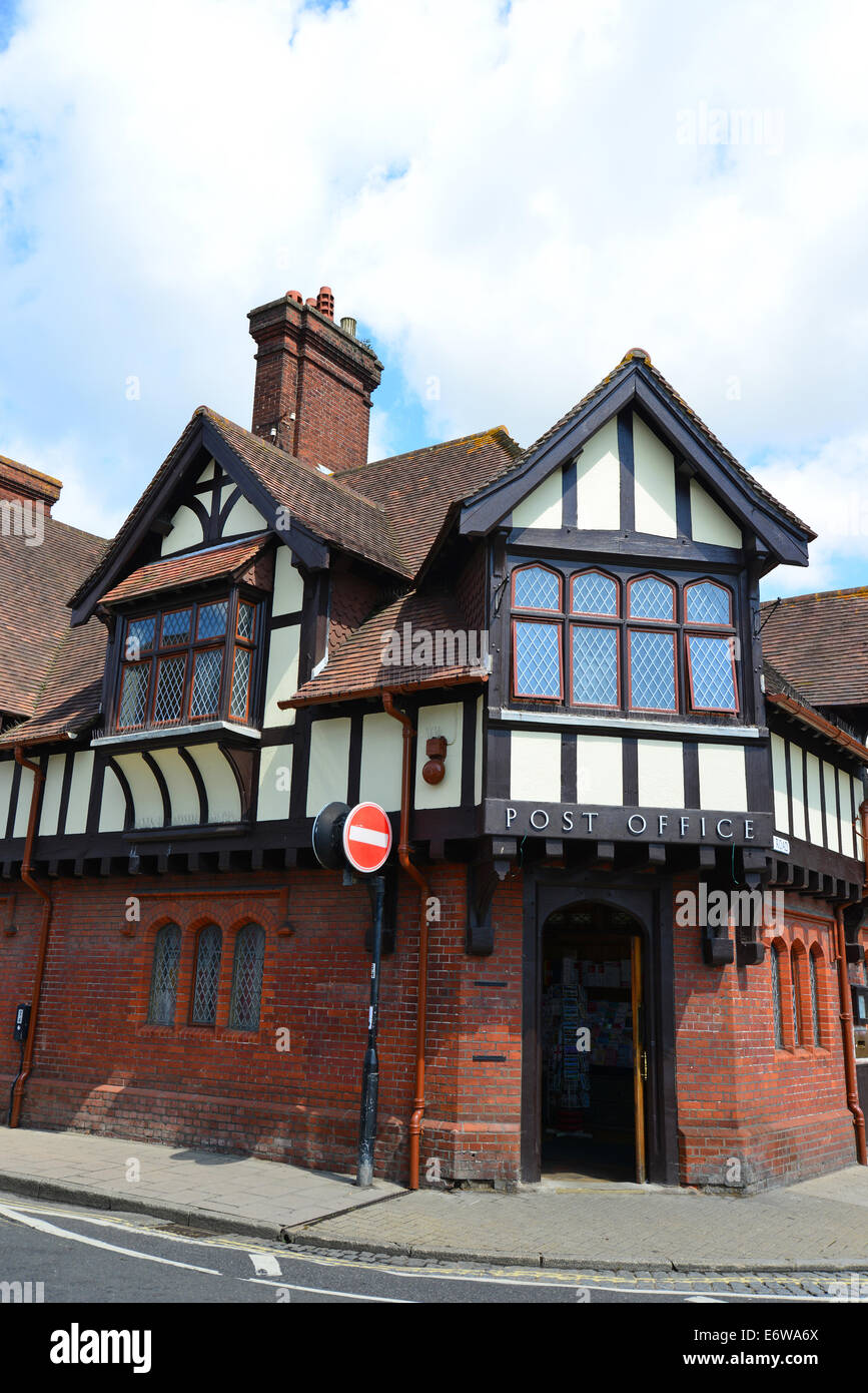Tudor Revival Postgebäude, High Street, Arundel, West Sussex, England, Vereinigtes Königreich Stockfoto