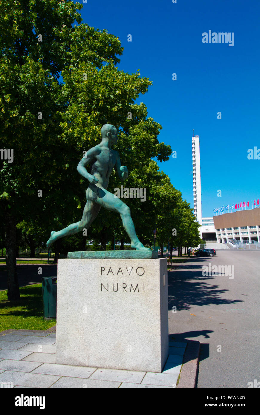 Statue von Paavo Nurmi, der fliegende Finne, Olympiastadion, Olympia-Stadion (1952), Taka-Töölö Bezirk, Helsinki, Finnland, Euro Stockfoto