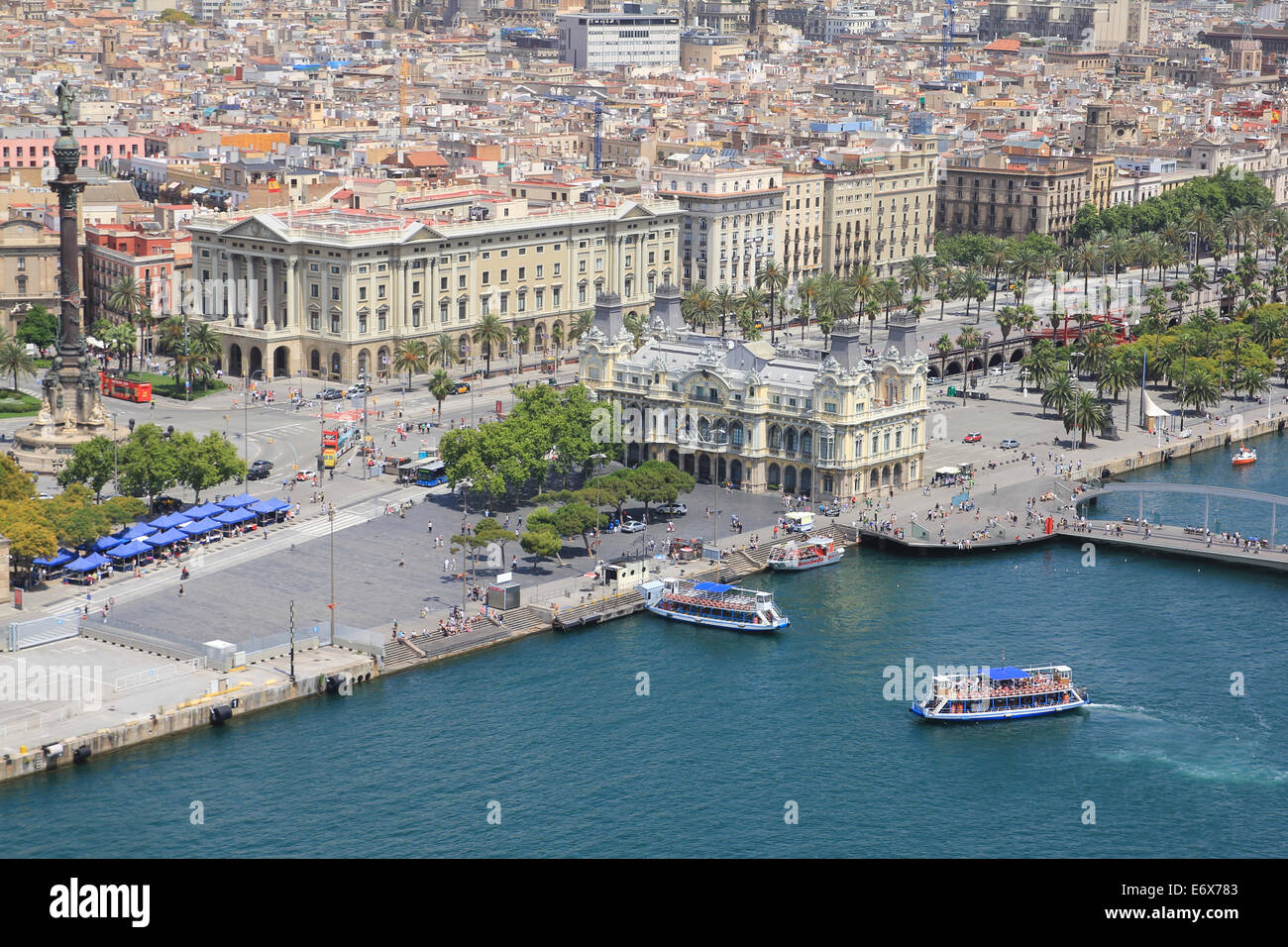 Luftaufnahme des Port Vell (Alter Hafen) von Barcelona. Stockfoto