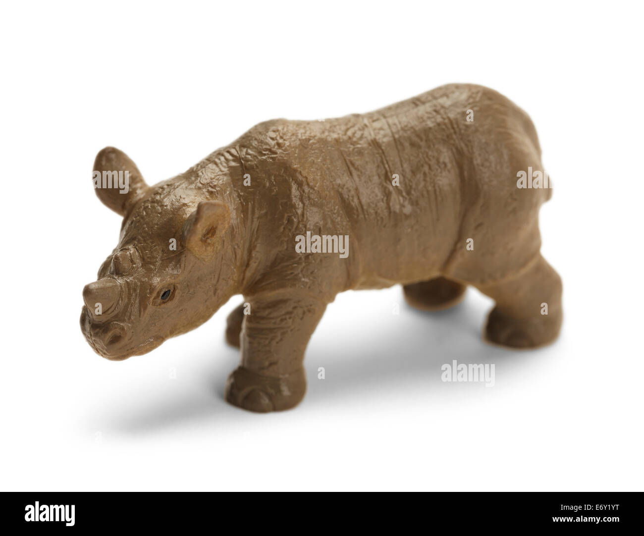 Spielzeug aus Plastik grau Rhinoceros auf weißem Hintergrund isoliert. Stockfoto
