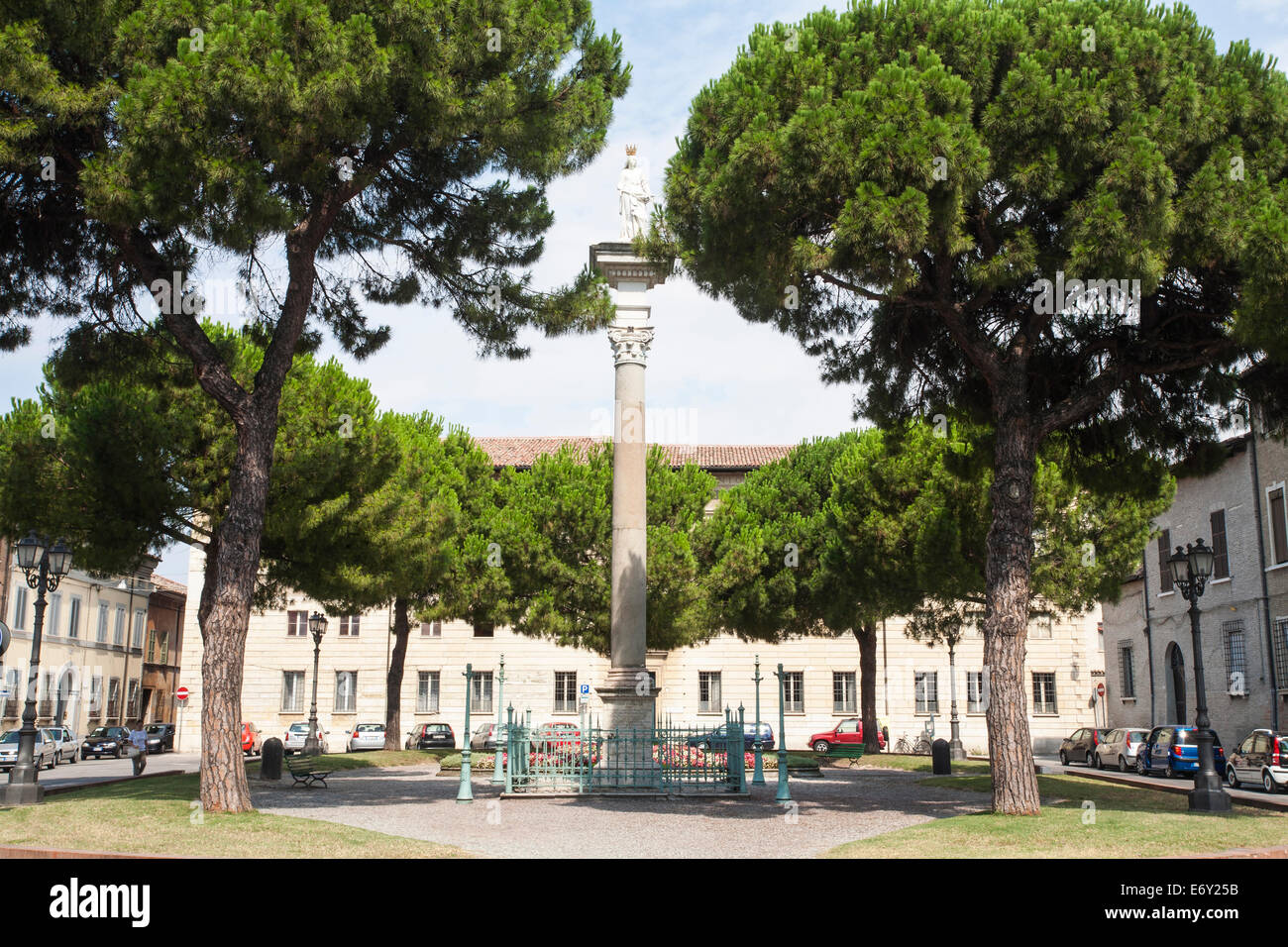 Bild der Park und das Nationalmuseum von Ravenna (Museo Nazionale di Ravenna) in der Stadt von Ravenna, Provence von Emilia-Rogmana, Italien Stockfoto