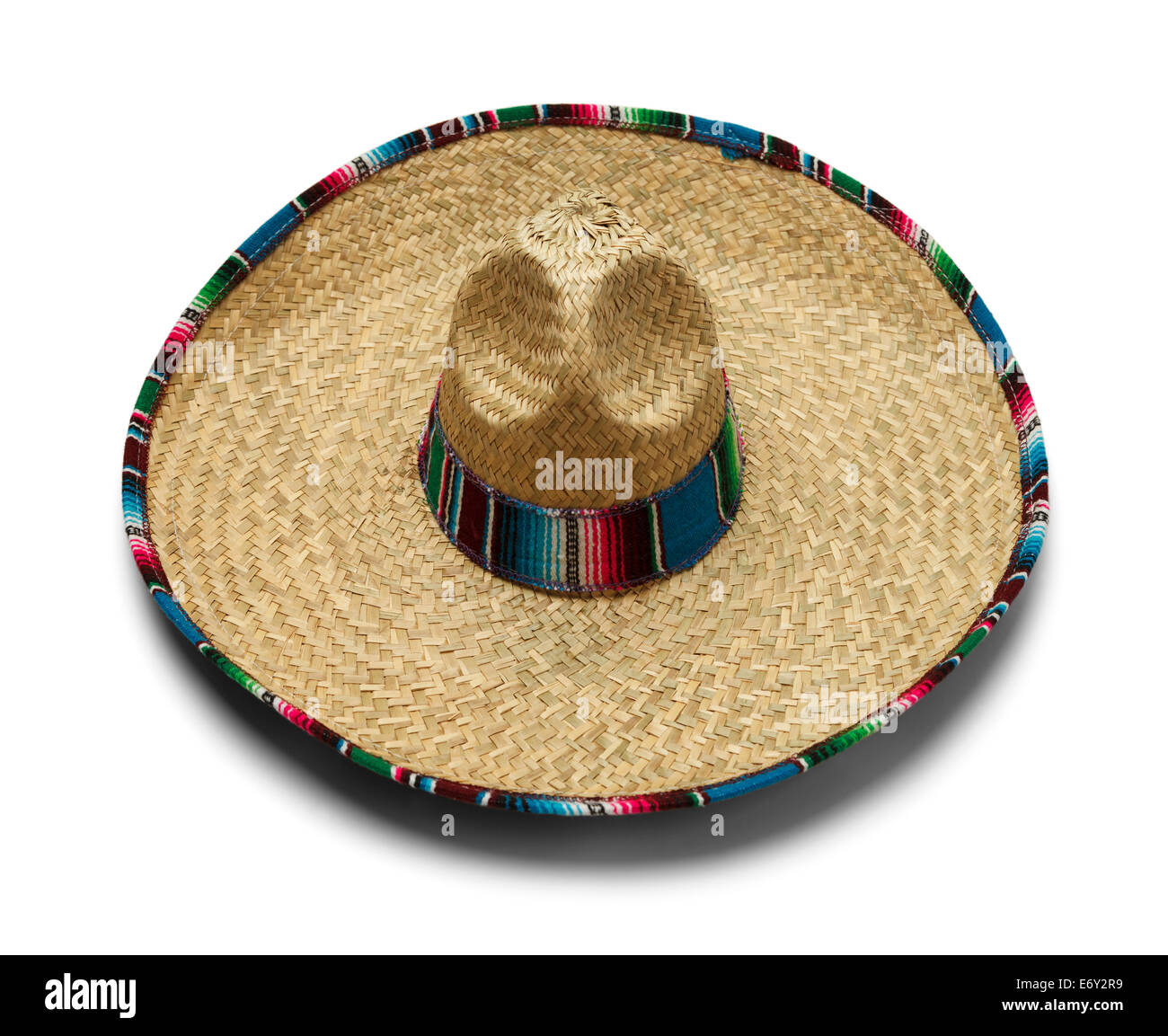 Mexikanische Fiesta Strohhut auf weißem Hintergrund isoliert. Stockfoto