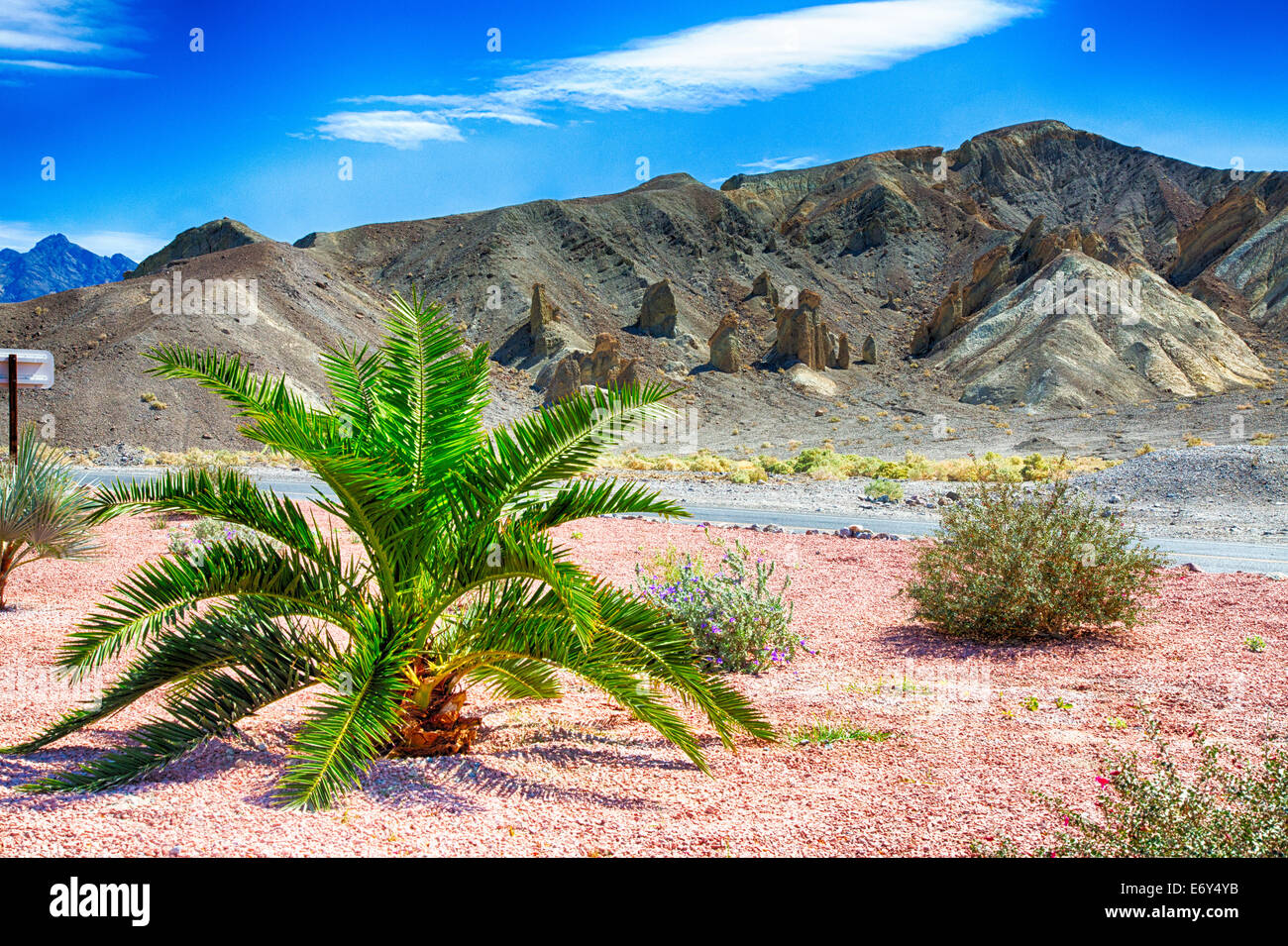 Sandstein-Details und Vista. Death Valley Nationalpark, Kalifornien. Stockfoto