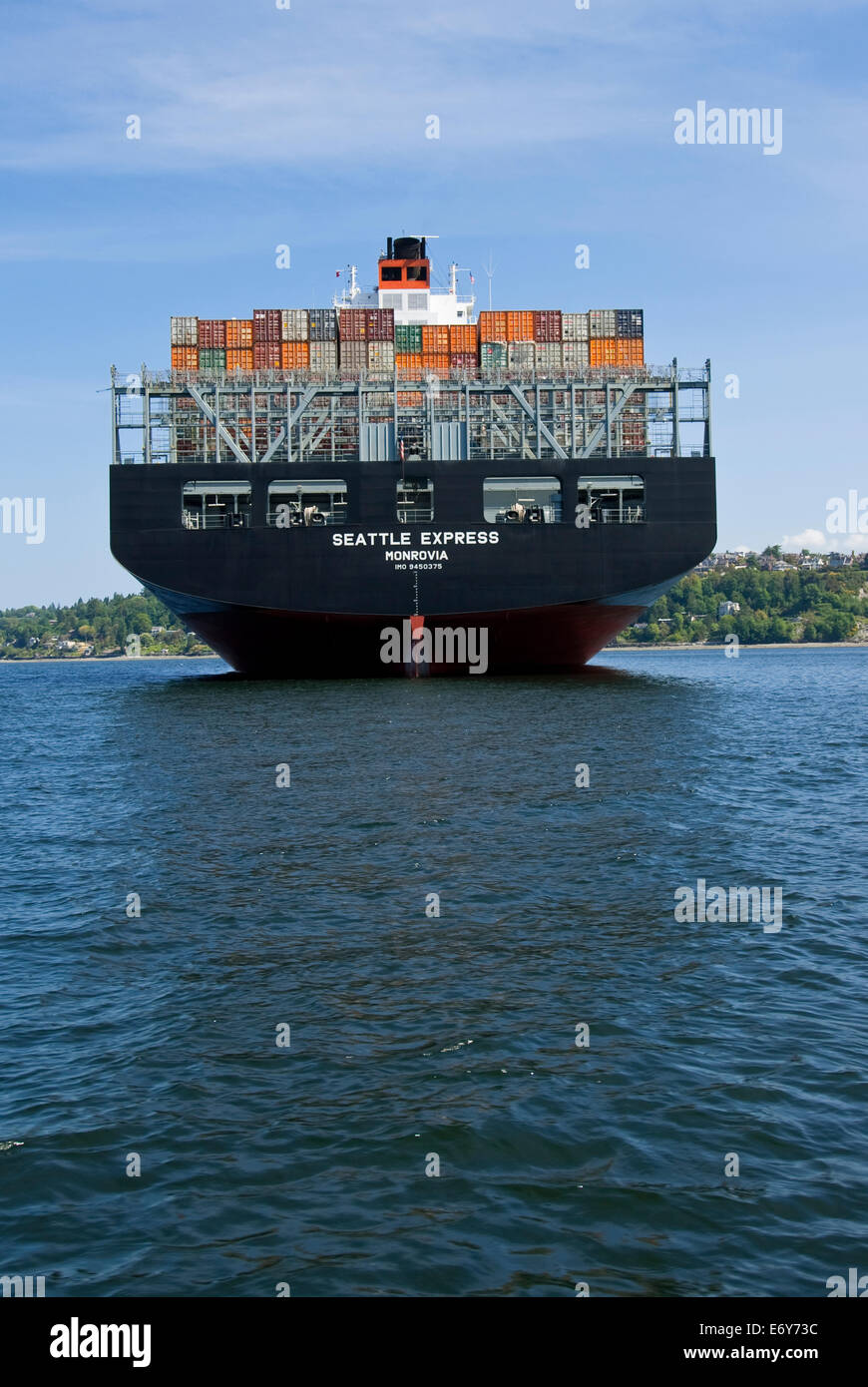 Containerschiff Seattle Express In Elliott Bay Seattle Washington State USA verankert Stockfoto