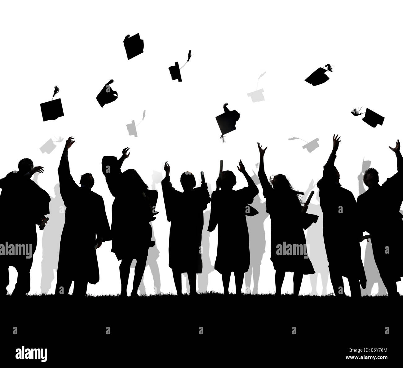 Diverse internationale Studentengruppe feiert Abschluss Stockfoto