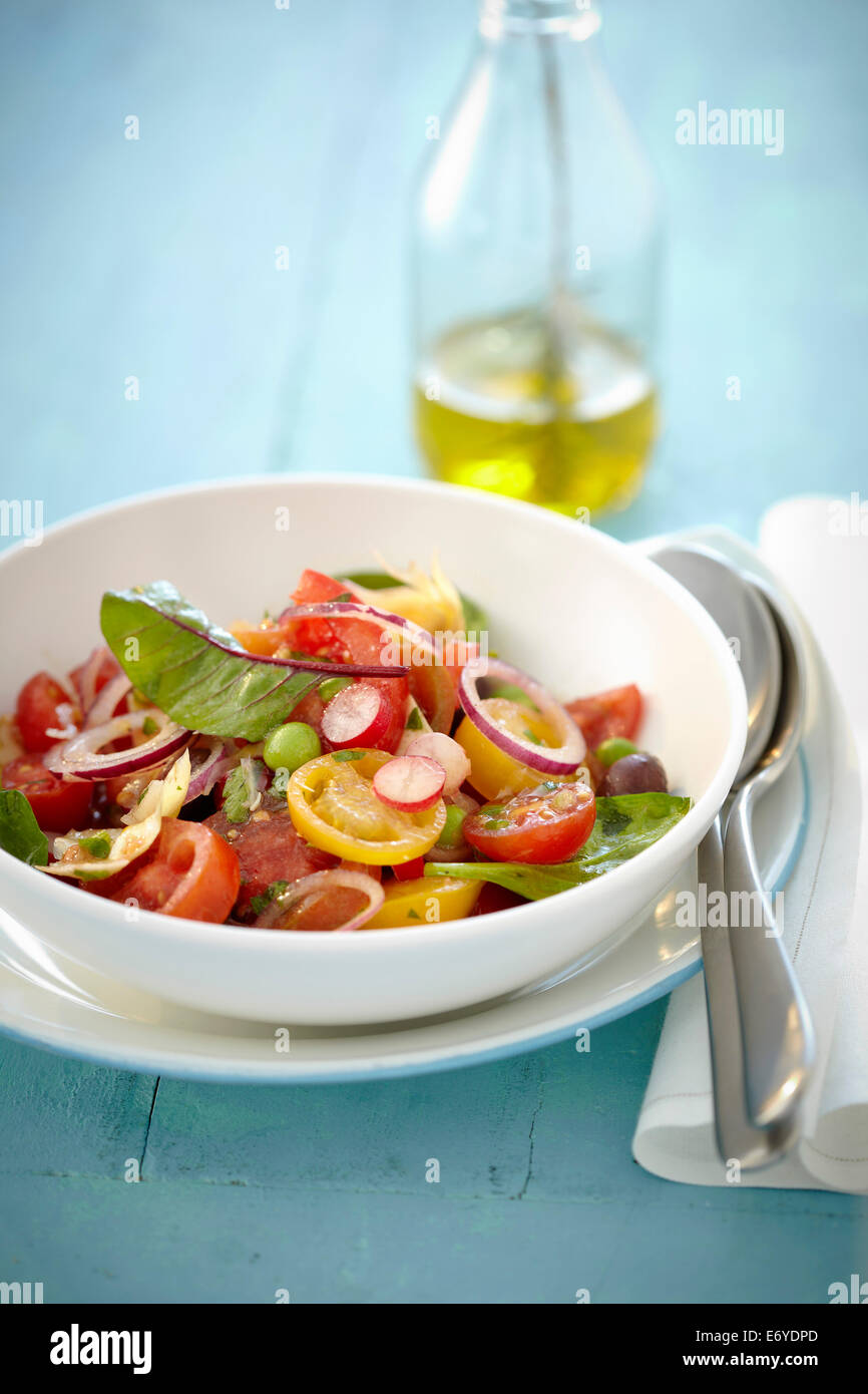 Rettich und gelber kirschtomatensalat -Fotos und -Bildmaterial in hoher ... Rettich und gelber kirschtomatensalat -Fotos und -Bildmaterial in hoher ...