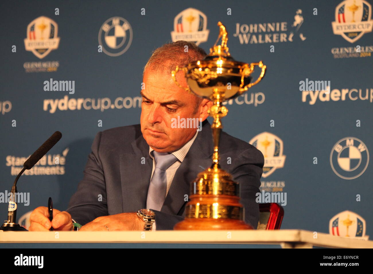Paul McGinley, Golf Ryder Cup Captain 2014 verkündet, daß seine "Auswahl" an andere Spieler bereits qualifiziert, um im Team Stockfoto