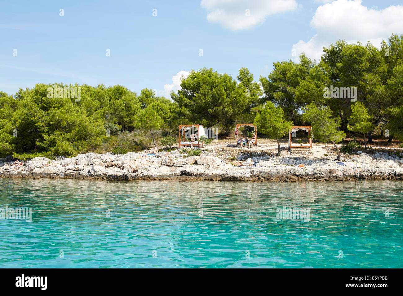 Schöne exklusive Strand Otok Marinkovac Insel in der Nähe von Hvar, Kroatien. Dieser Strand ist nur zugänglich, aber Boot. Großartiger Ort, um s Stockfoto