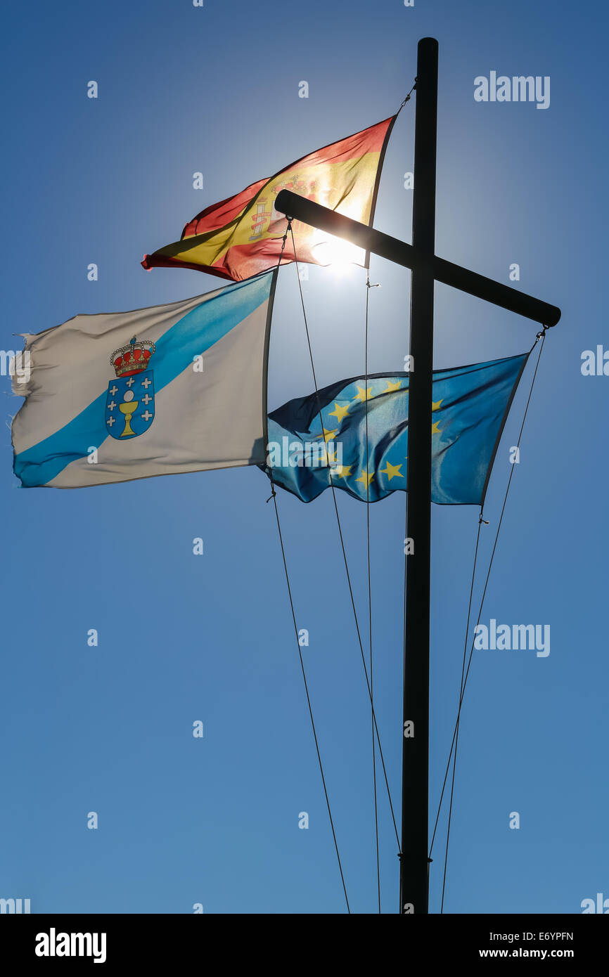 Flaggen von Europa und Spanien Galizien in A Coruna, Galicien, Spanien. Stockfoto