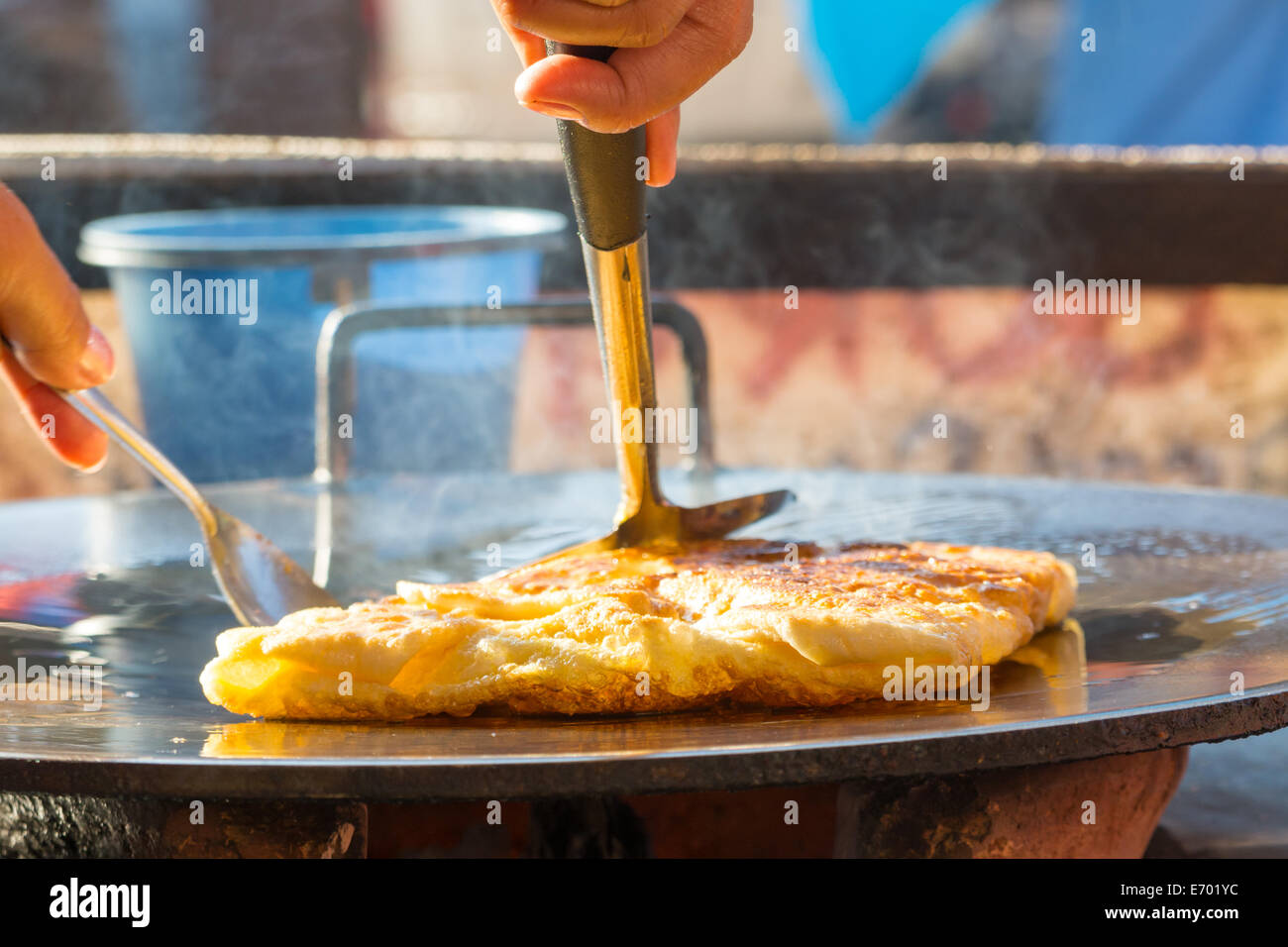 Asiatische Pankaces Kochen in einen thailändischen Markt Tag. Stockfoto