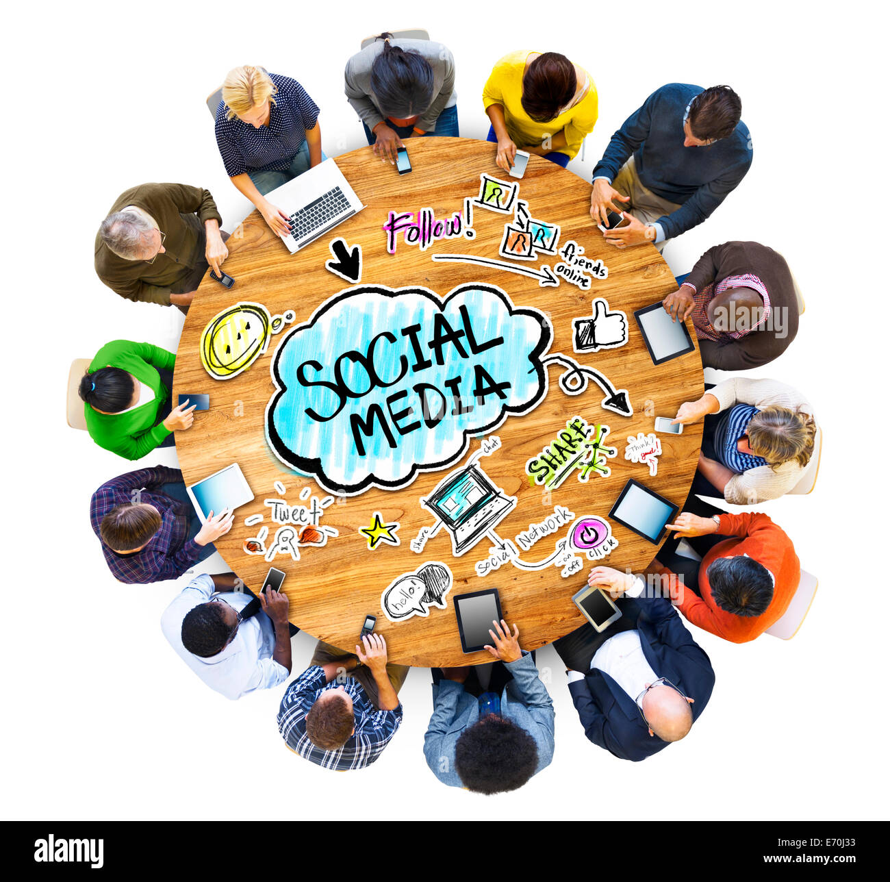 Gruppe von Menschen diskutieren Social Media Stockfoto
