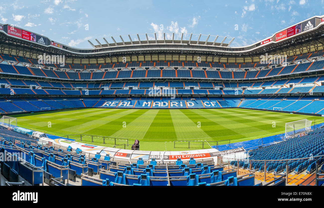 MADRID, Spanien-AUGUST 18: Santiago Bernabeu Stadion von Real Madrid am 18. August 2014 in Madrid, Spanien. Real Madrid C.F. wurde esta Stockfoto